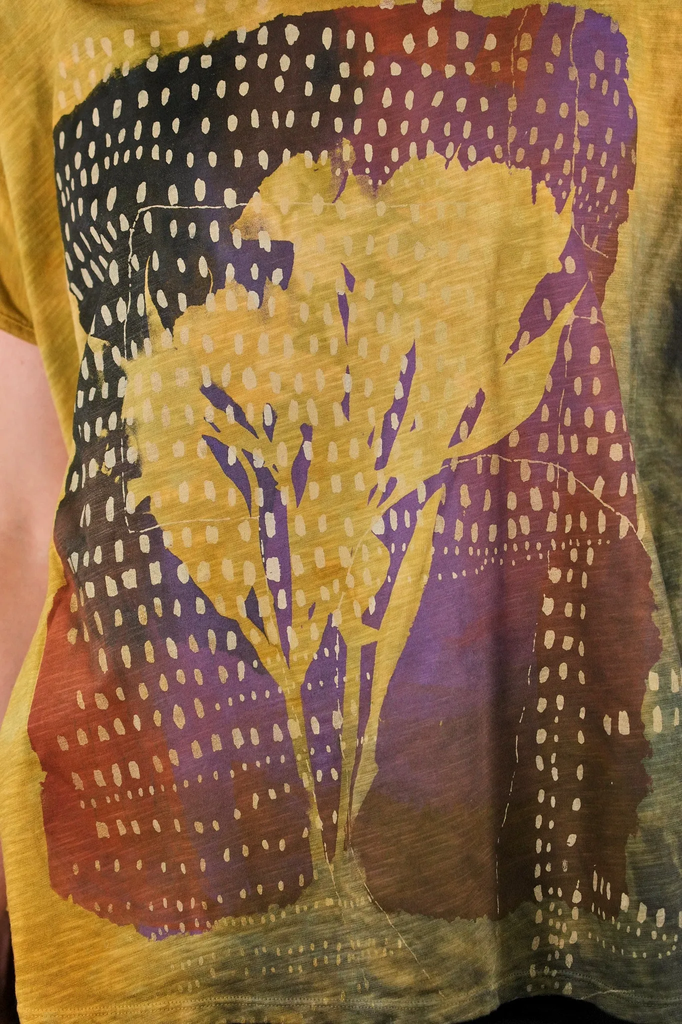 1250 HD Hand Dyed Moon Tee Sunflower Shadow