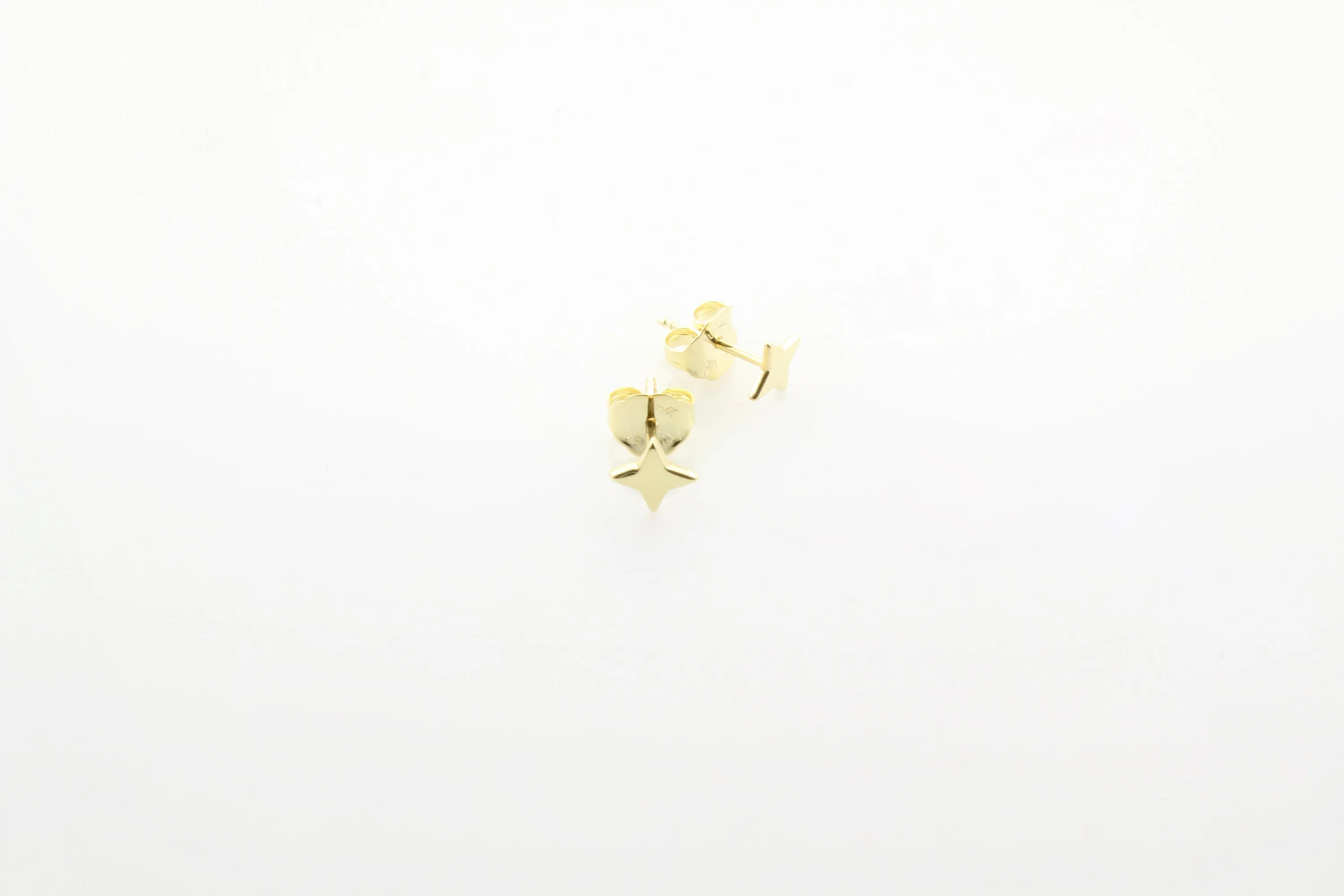 14K Gold Twinkle Stud Earrings