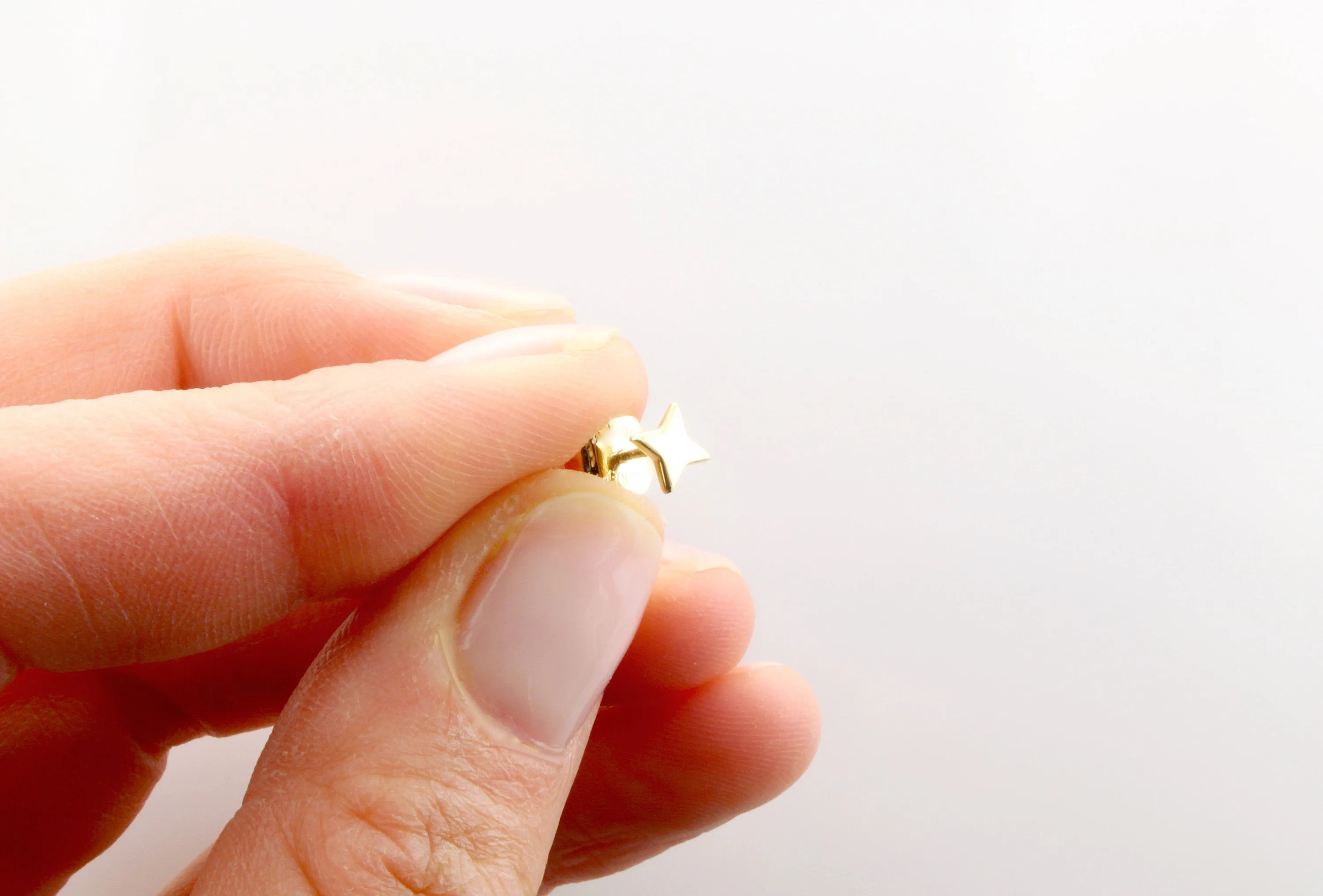 14K Gold Twinkle Stud Earrings