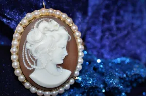 14K Yellow Gold Oval Shell and Pearl Cameo Pin/Pendant