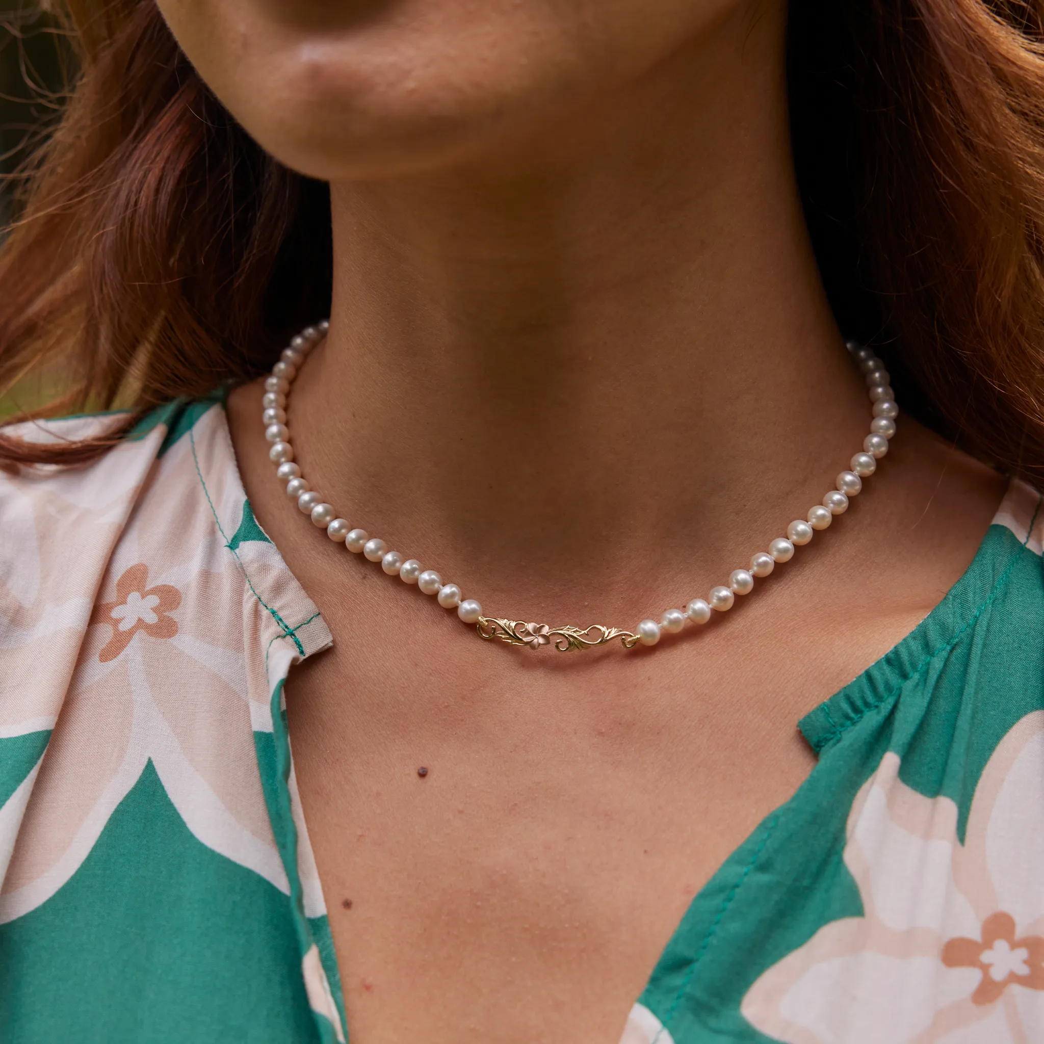 16-18" Adjustable Hawaiian Heirloom Plumeria Freshwater White Pearl Necklace in Two Tone Gold with Diamond
