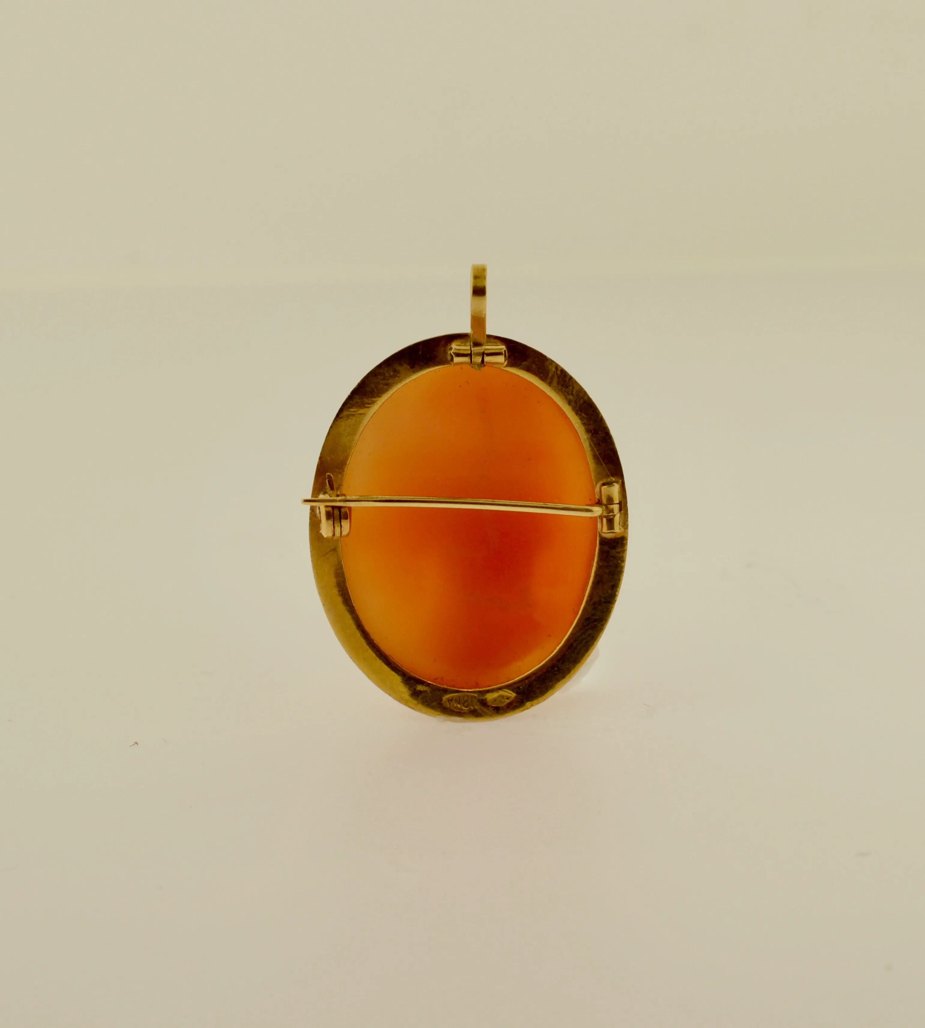 18k Yellow Gold Oval Shell Cameo Brooch and Pendant