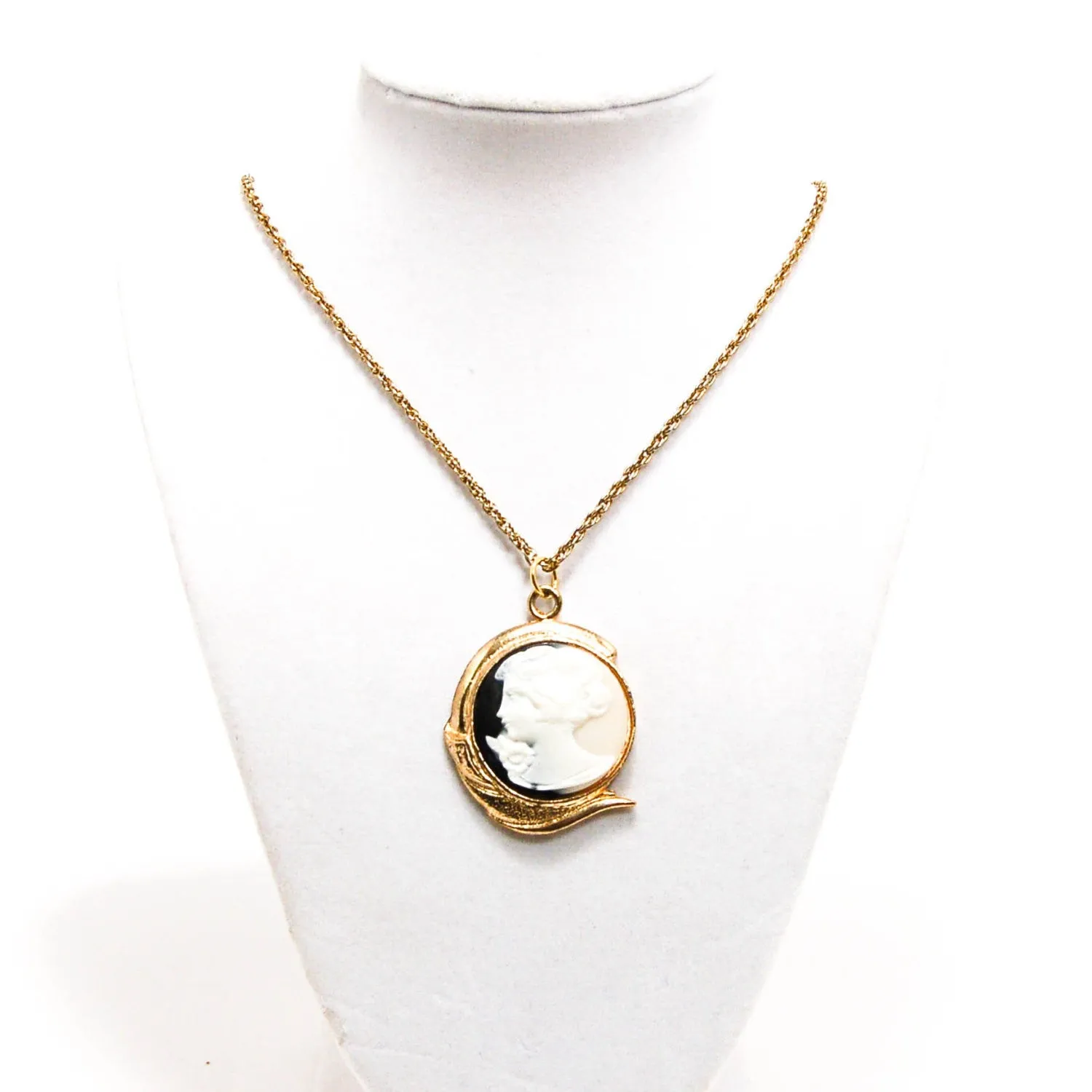 1940's Black and White Cameo Necklace