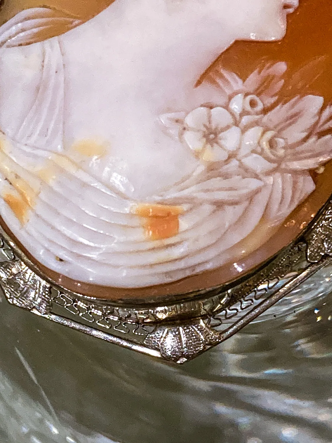 Antique 14K White Gold Carved Pink Shell Grecian Cameo Brooch Pendant
