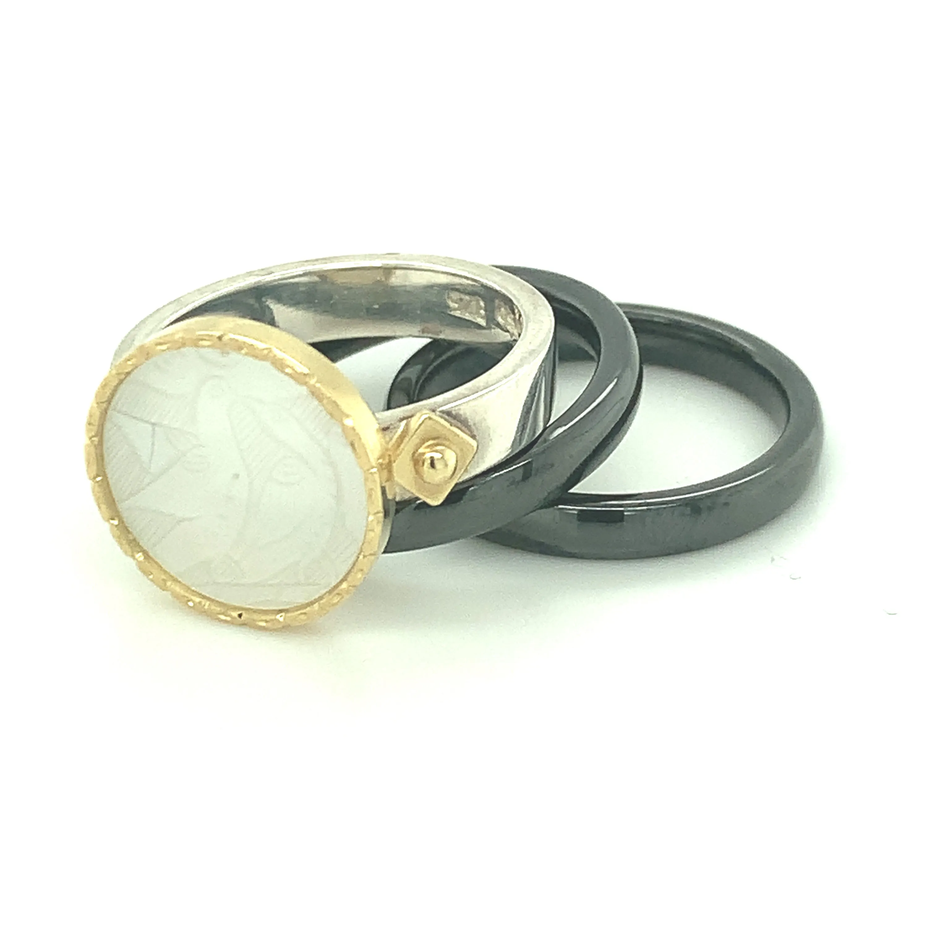 Antique Mother-of-Pearl Gaming Counter Gold & Silver Ring with Ceramic Bands