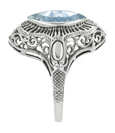 Art Deco Aquamarine Filigree Cocktail Ring in 14 Karat White Gold