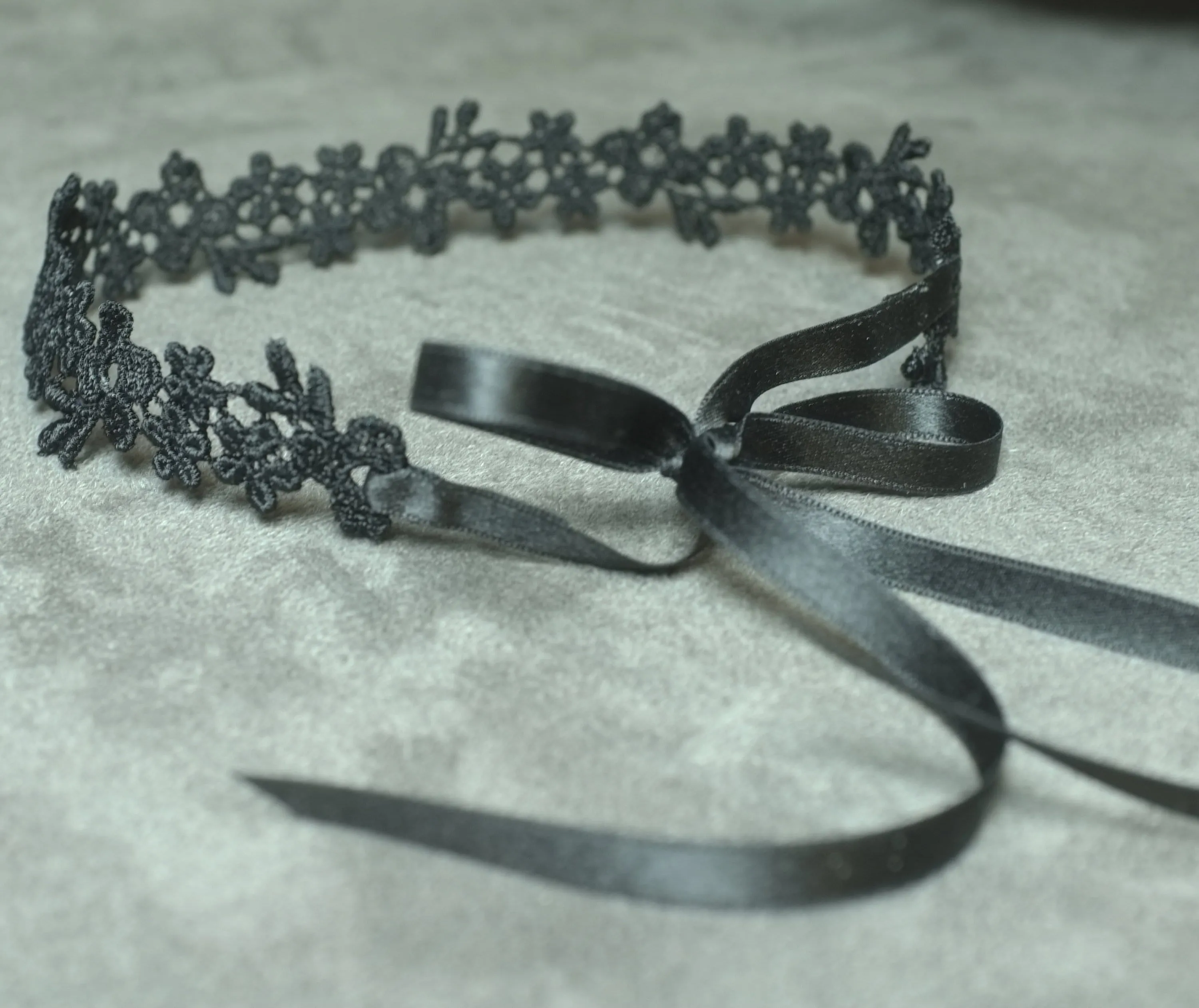 Astrid Black and Silver Daisy Lace Choker