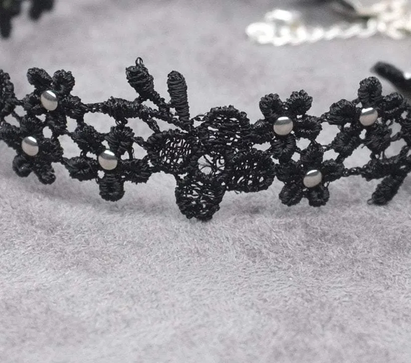 Astrid Black and Silver Daisy Lace Choker