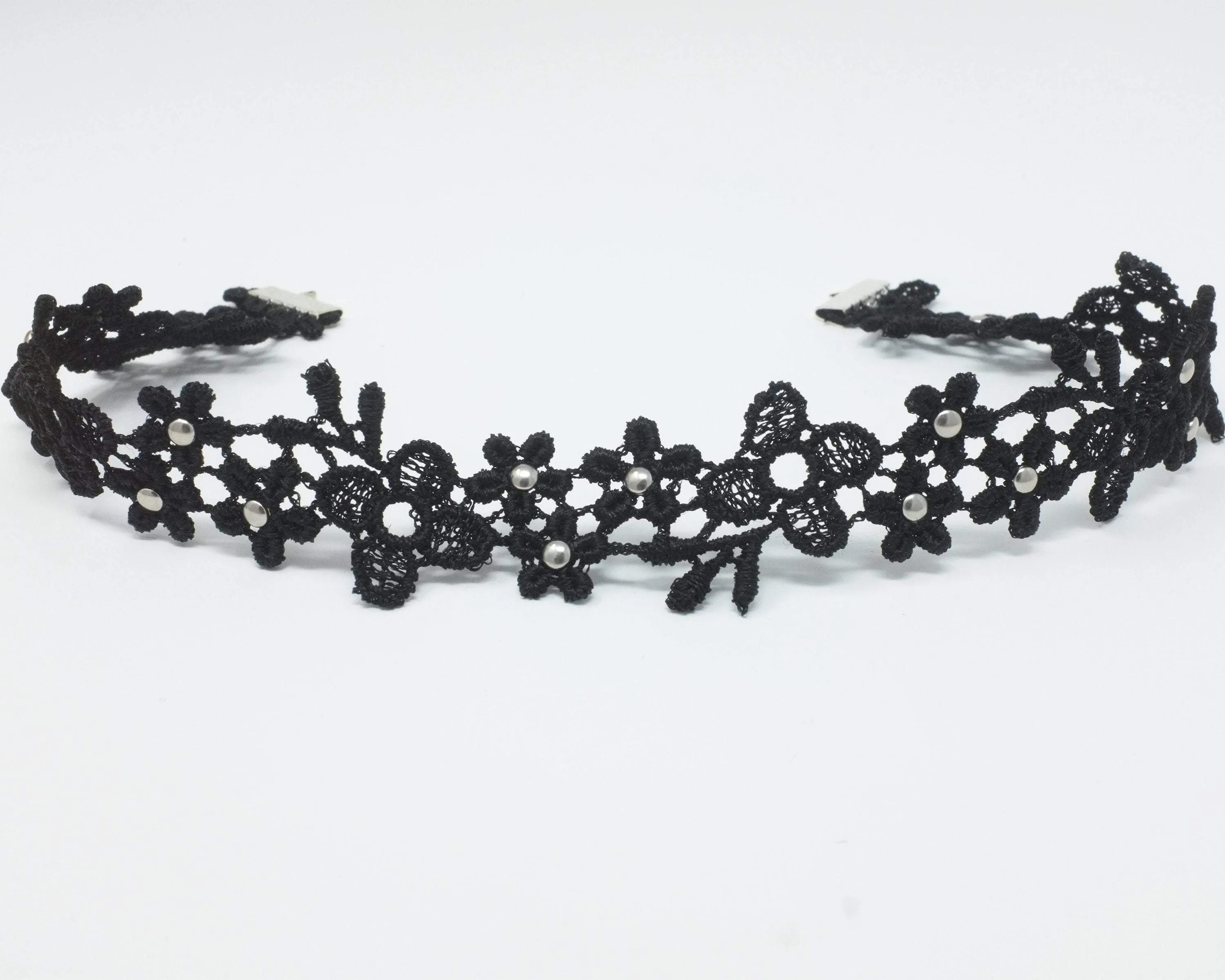 Astrid Black and Silver Daisy Lace Choker