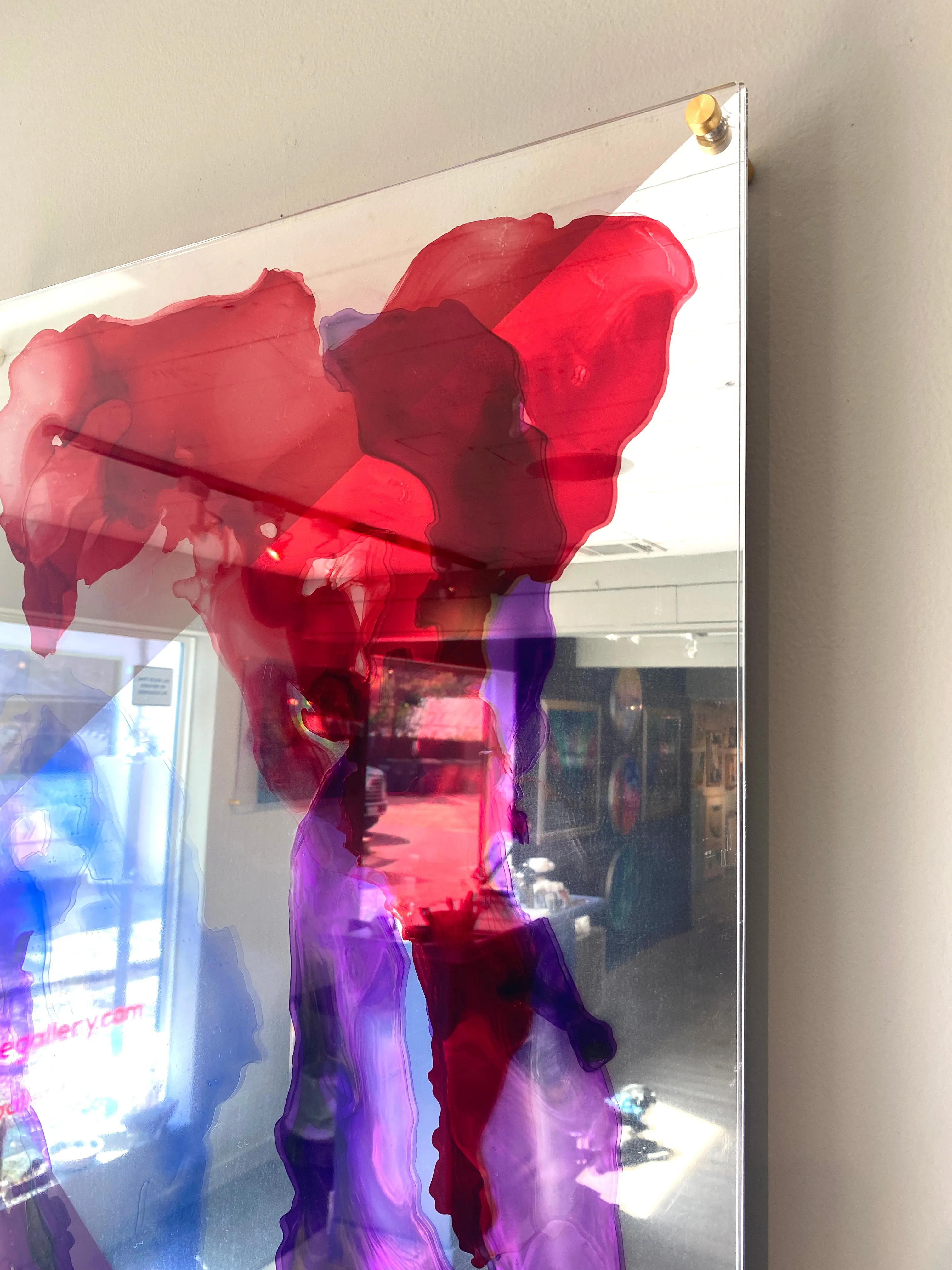Aura 4: Violet, Red