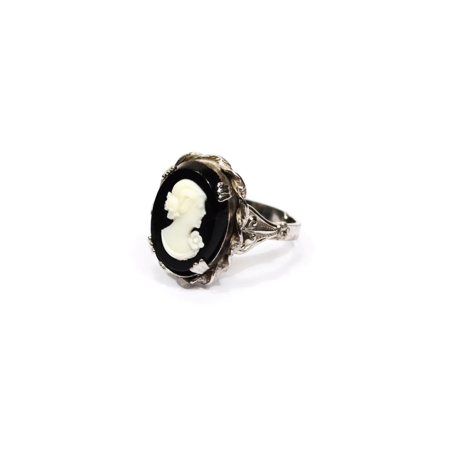 Black and White Cameo Ring