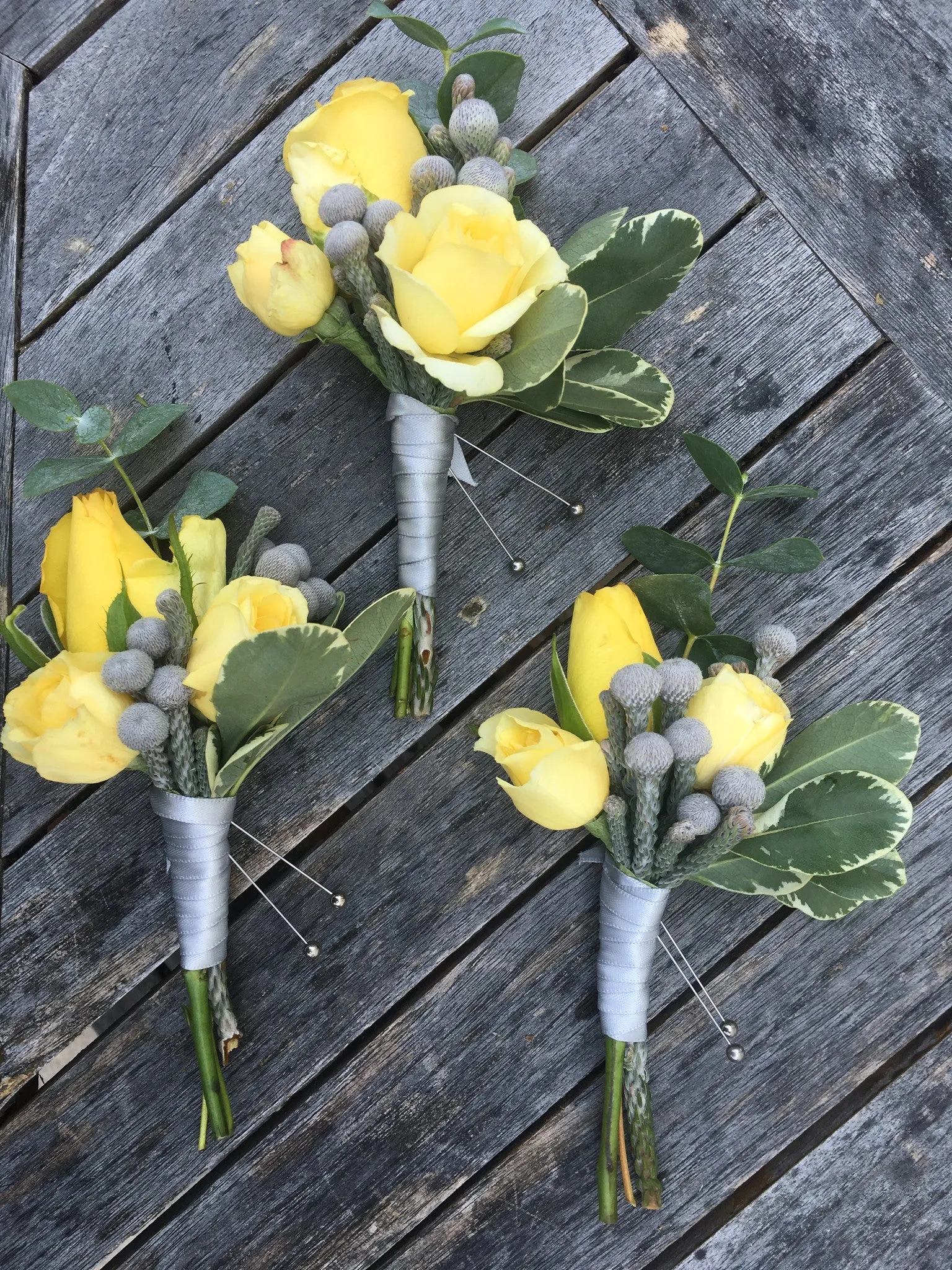 Boutonniere, small event order ($1500 minimum)