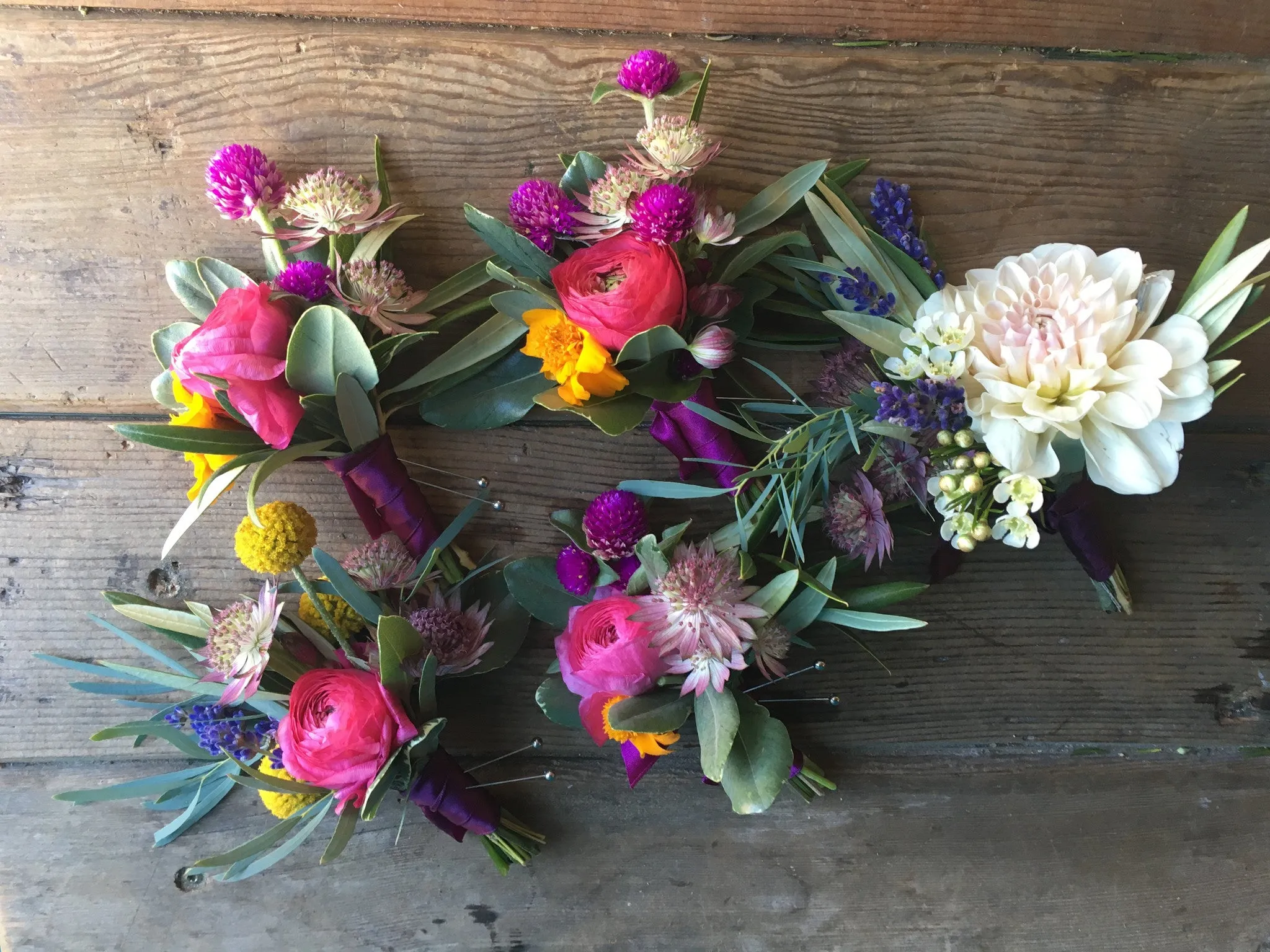 Boutonniere, small event order ($1500 minimum)