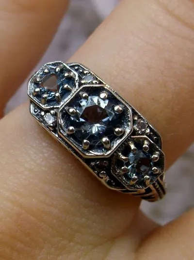 D161, Tiny 3 Stone Edwardian Ring, Vintage Jewelry Design#D161