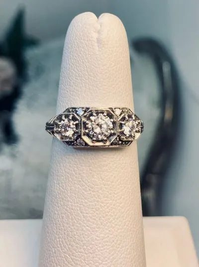 D161, Tiny 3 Stone Edwardian Ring, Vintage Jewelry Design#D161
