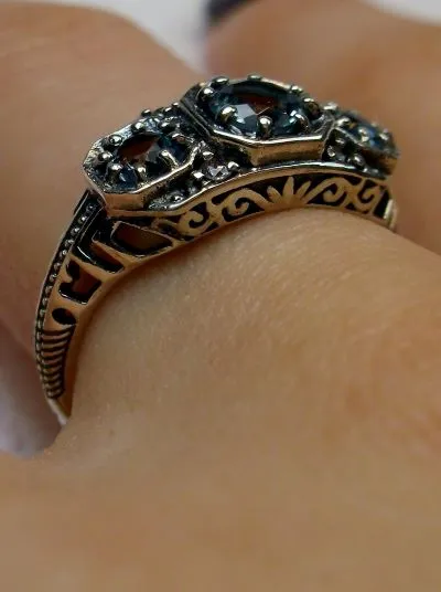 D161, Tiny 3 Stone Edwardian Ring, Vintage Jewelry Design#D161
