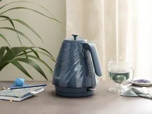 Delonghi 1.7L Ballerina Seta Kettle Silk Blue KBDS3001.BL