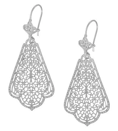 Edwardian Scalloped Leaf Dangling Sterling Silver Filigree Earrings