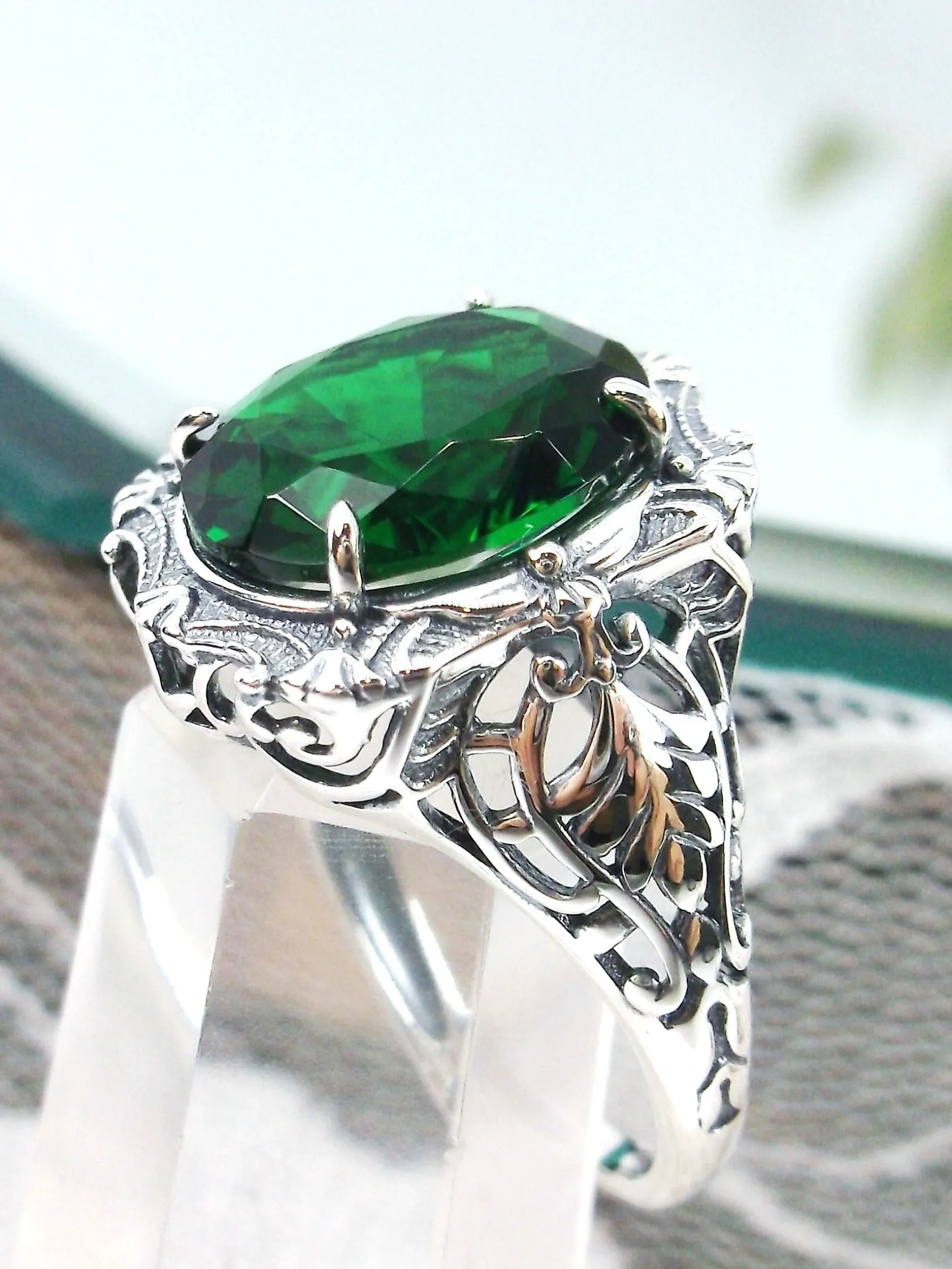 Emerald Ring, Oval Art Nouveau Style, Vintage Sterling Silver Filigree Ring, Beauty Ring, D229