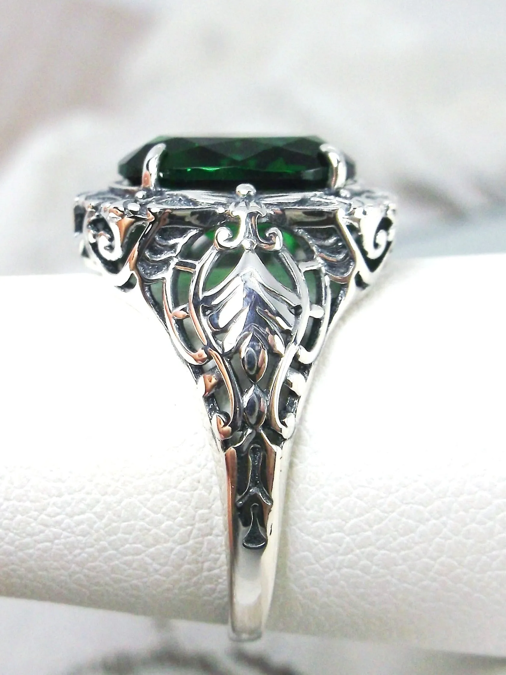 Emerald Ring, Oval Art Nouveau Style, Vintage Sterling Silver Filigree Ring, Beauty Ring, D229