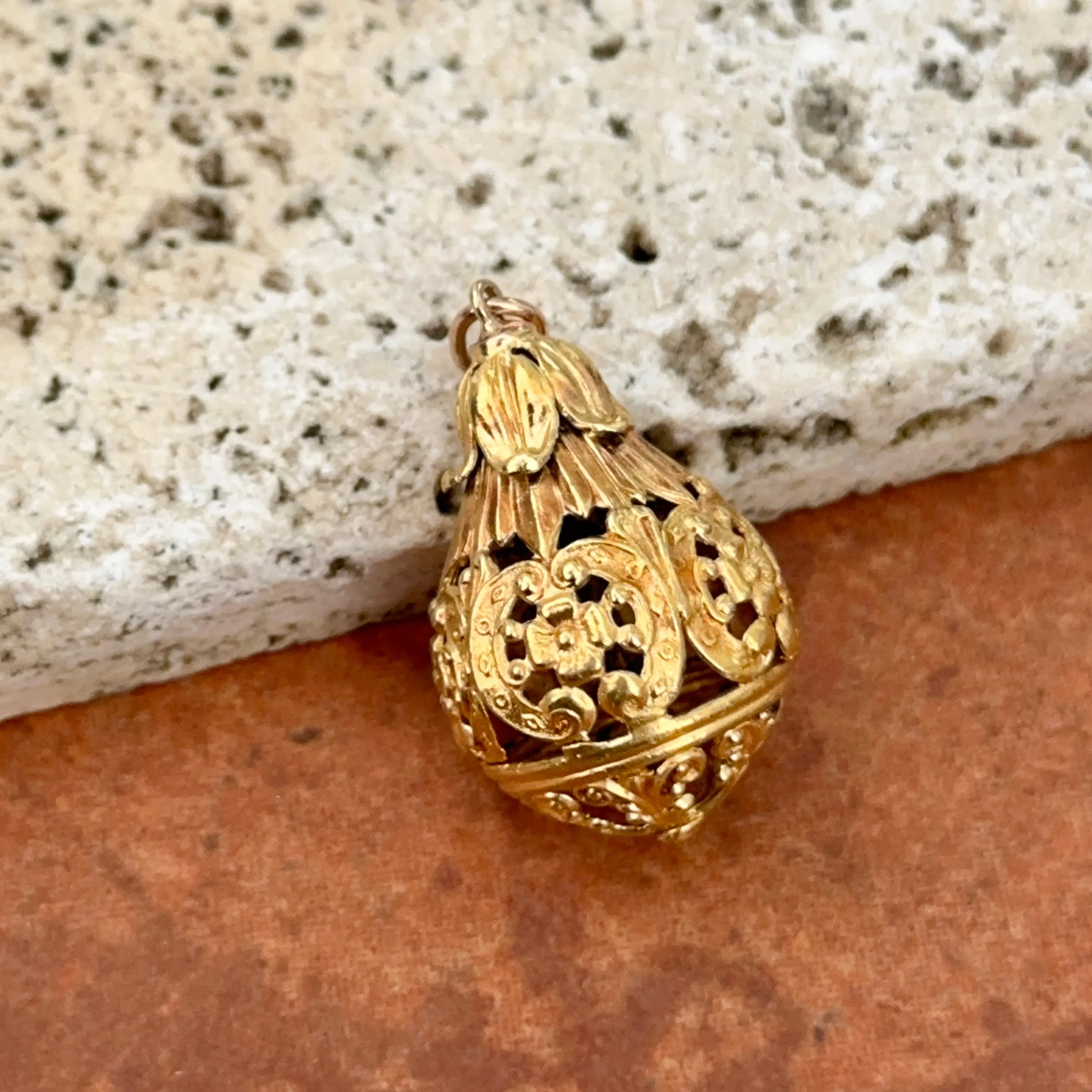 Estate 14KT Yellow Gold Byzantine Filigree Teardrop Pendant