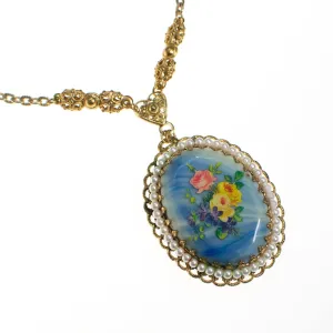 Floral Filigree Pendant Necklace