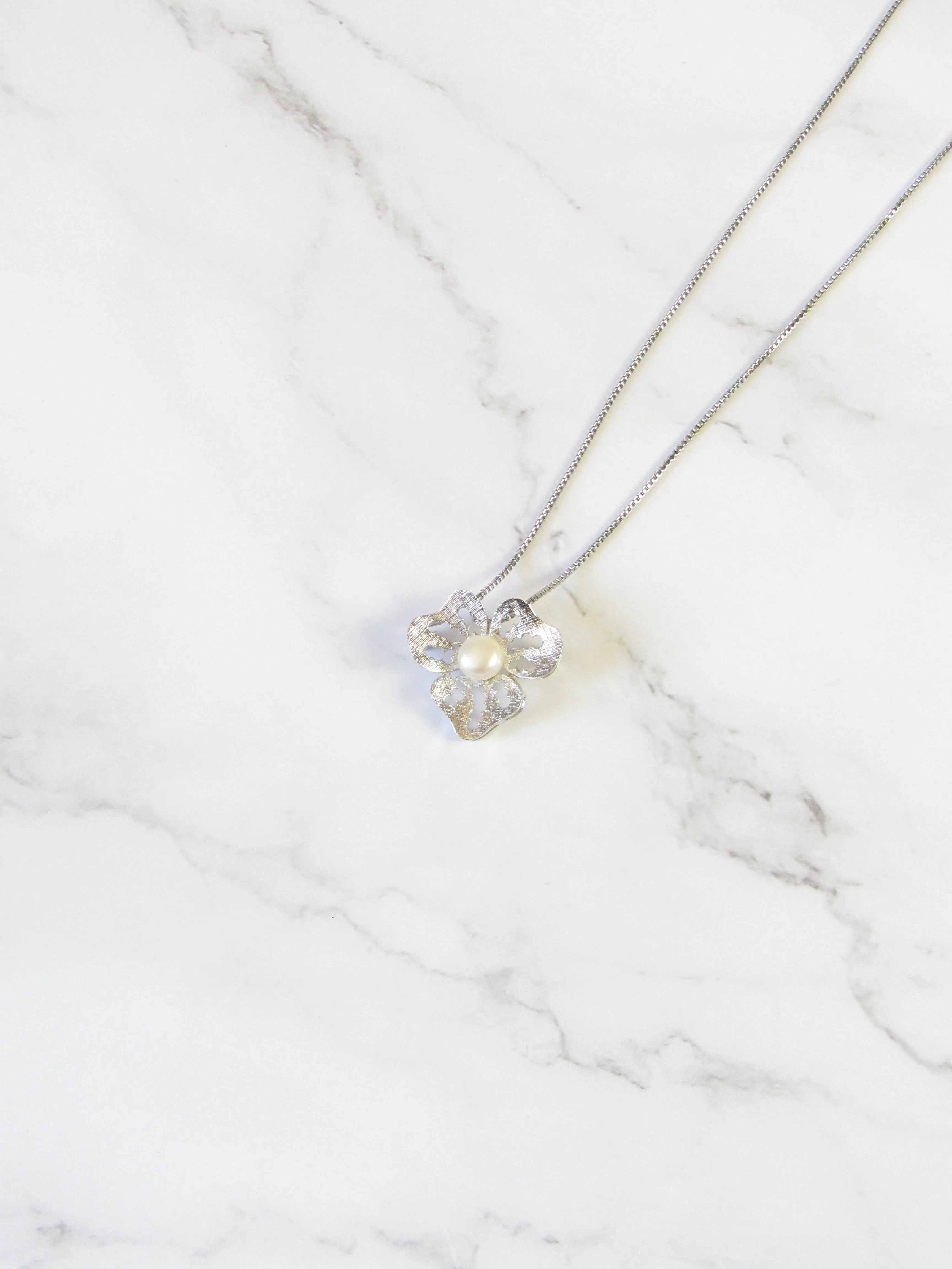 Freshwater Pearl Pendant Brooch Necklace