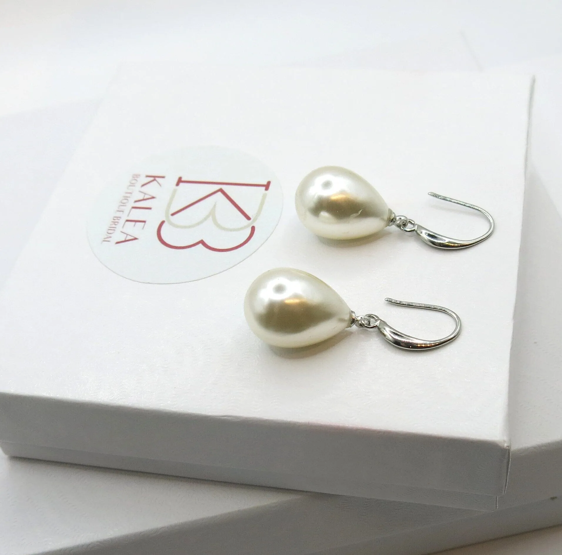 Large Teardrop Pearl Earrings, Bridal Silver Pearl Drop Earrings, Minimalist Dangle Pearl Earrings