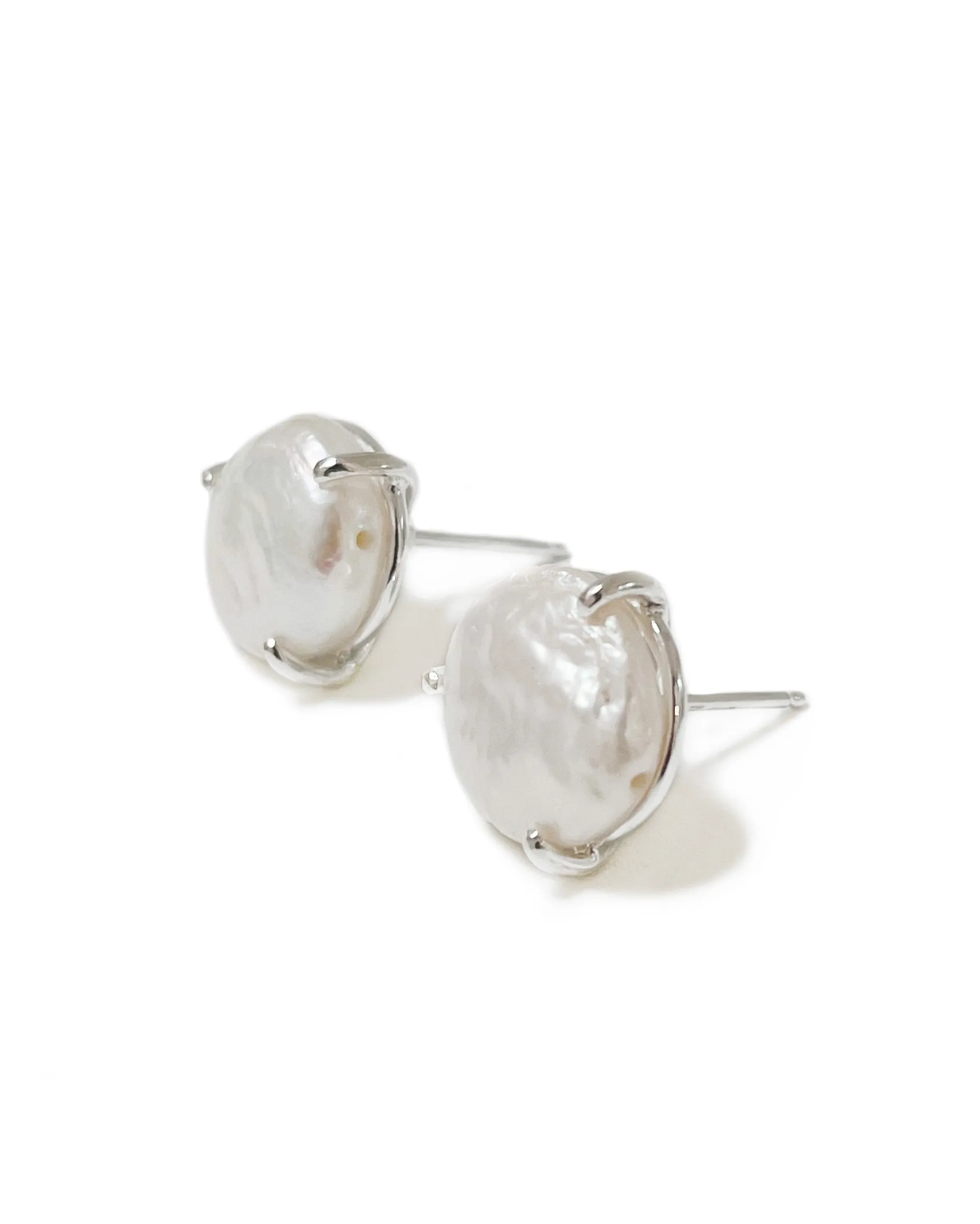 Lu Pearl Studs Small