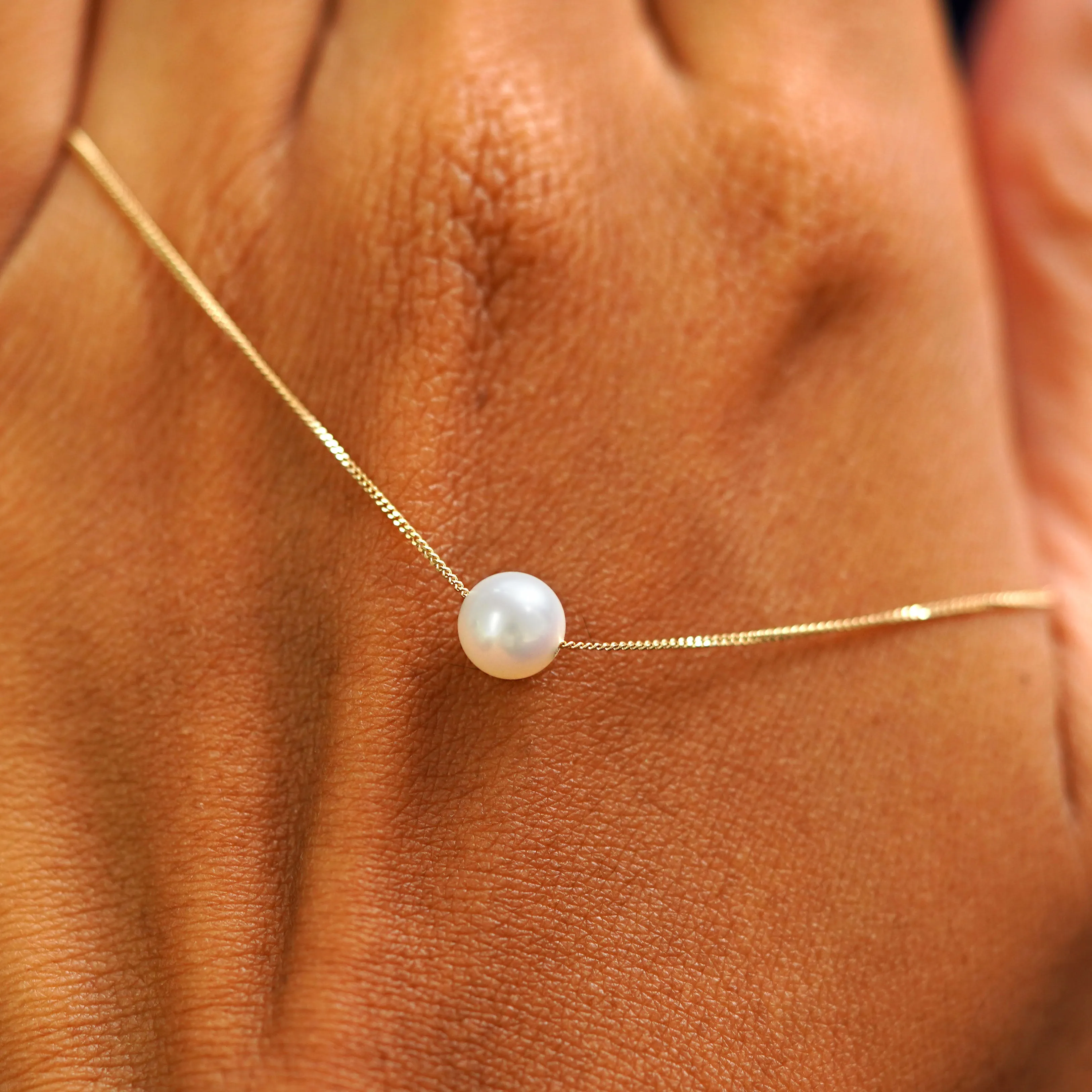 Medium Pearl Slide Necklace