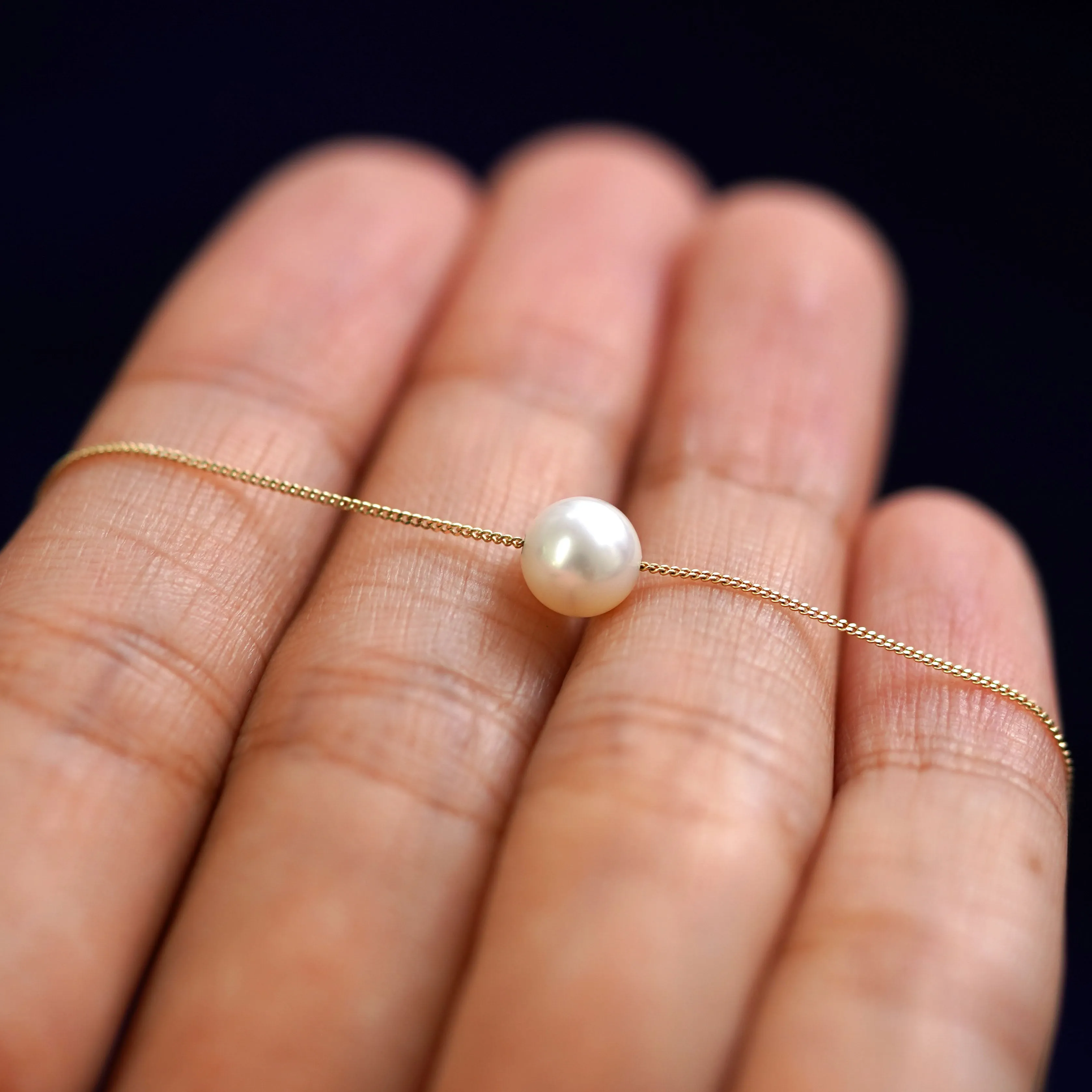 Medium Pearl Slide Necklace