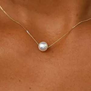 Medium Pearl Slide Necklace