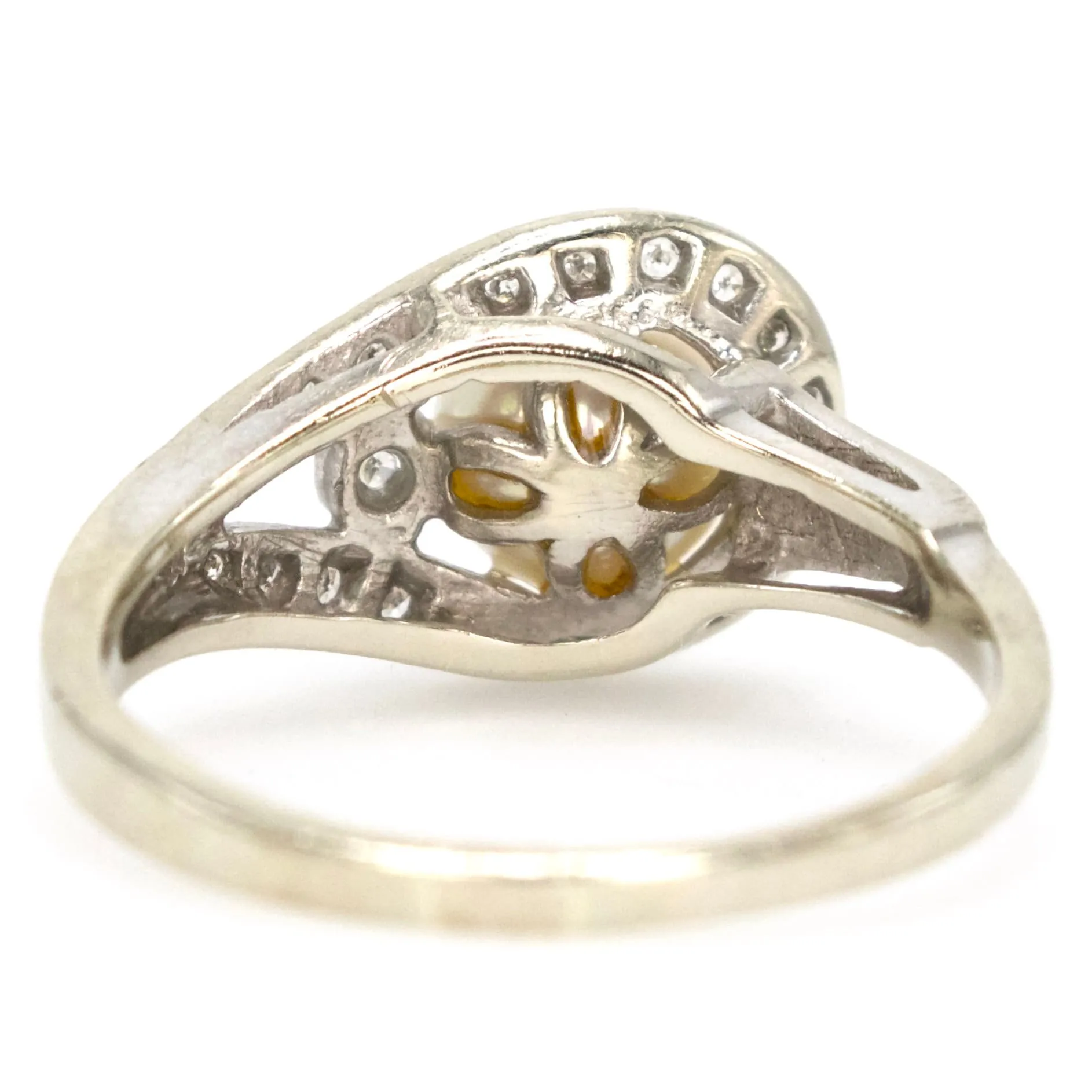 Midcentury Asymmetric Pearl and Diamond 14K White Gold Knot Ring