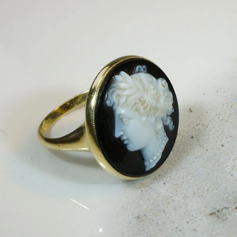 Mirror Twins Victorian Cameo in 1920s Gold Ring