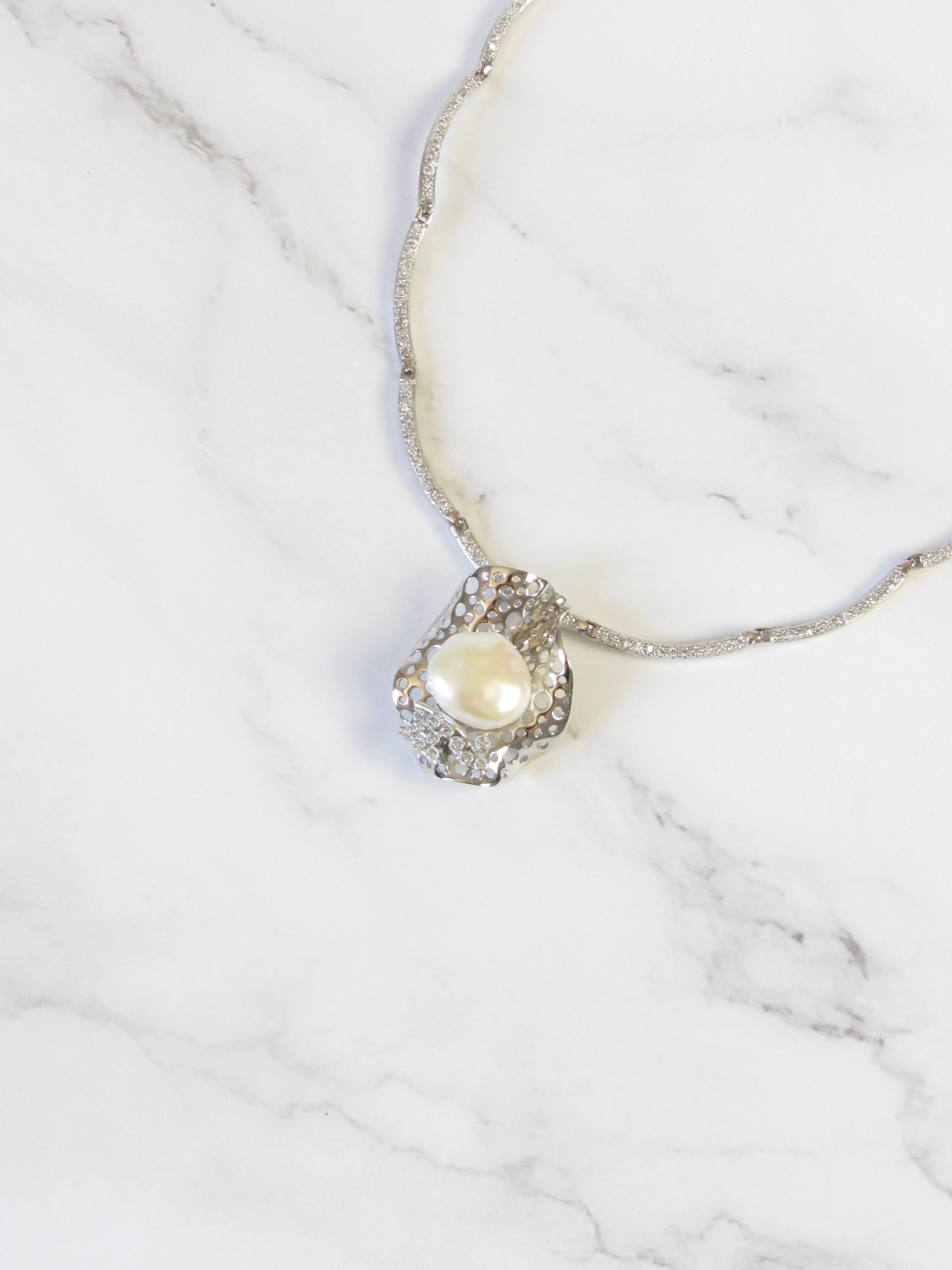 Natural Baroque Pearl 18K White Gold Pendant Necklace