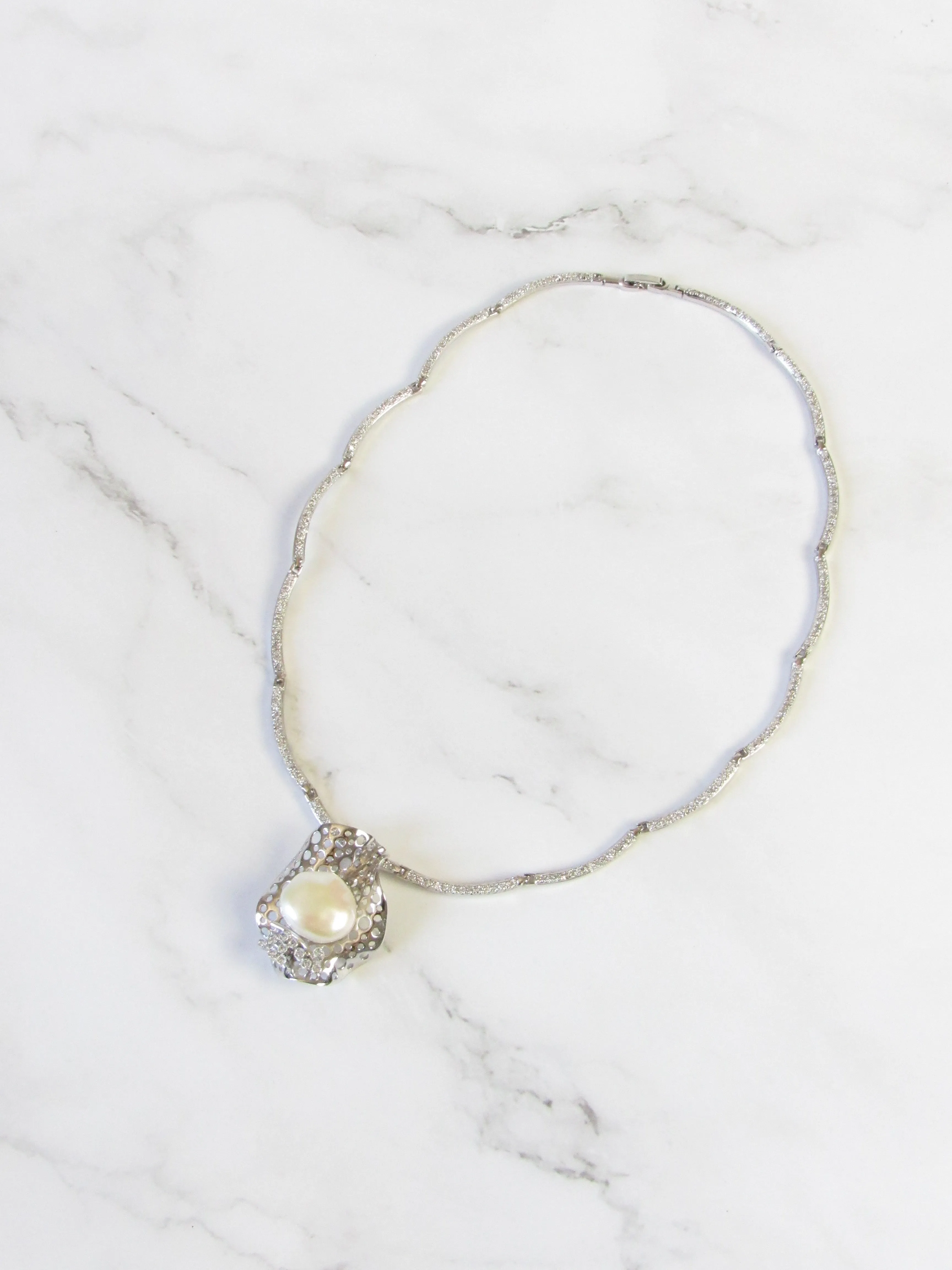 Natural Baroque Pearl 18K White Gold Pendant Necklace