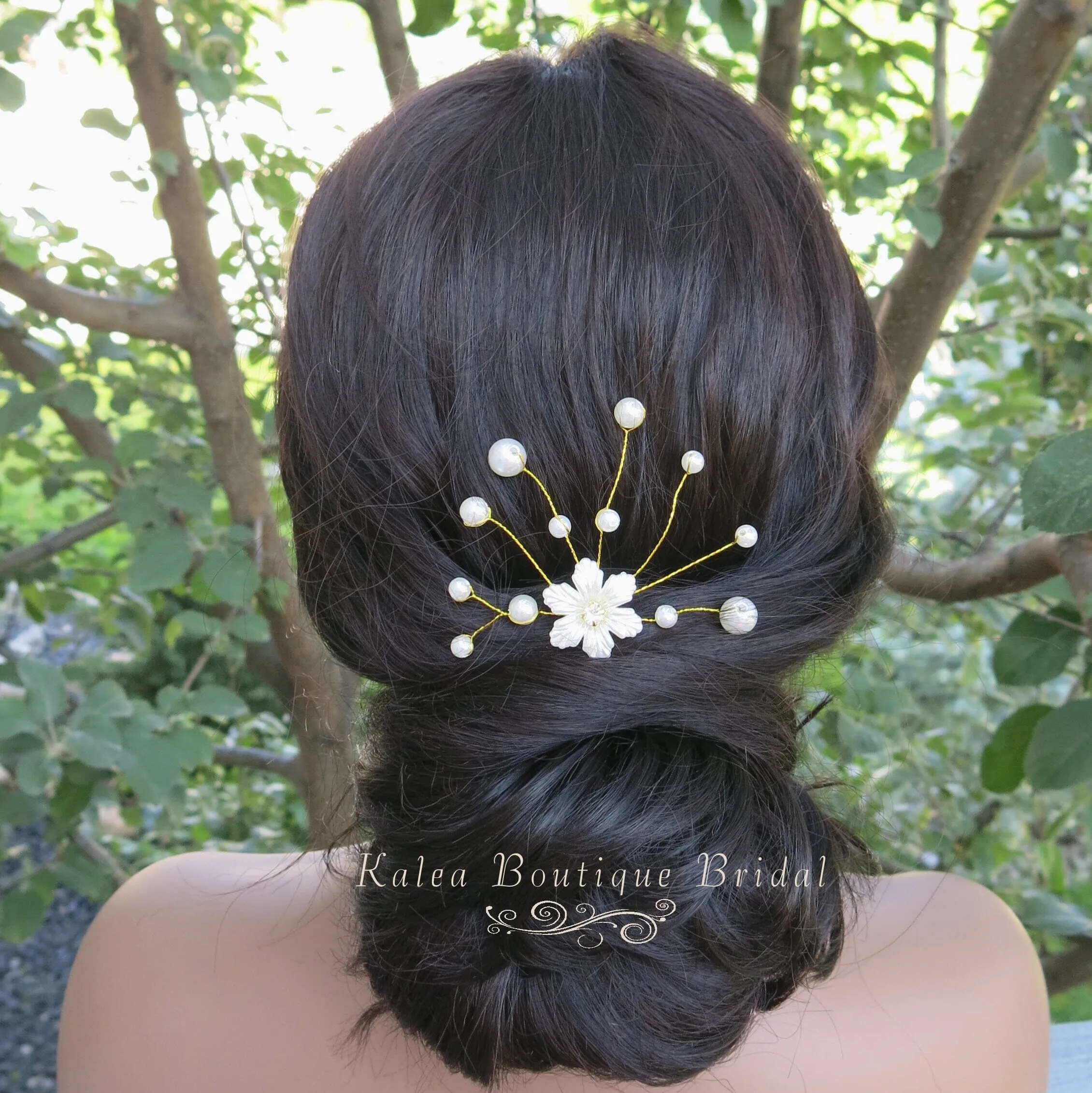 Off White Pearl Flower 2 PC Hairpin Set, Soft Wire Floral Wedding Hair Pins, Bridal Flower Hairpiece