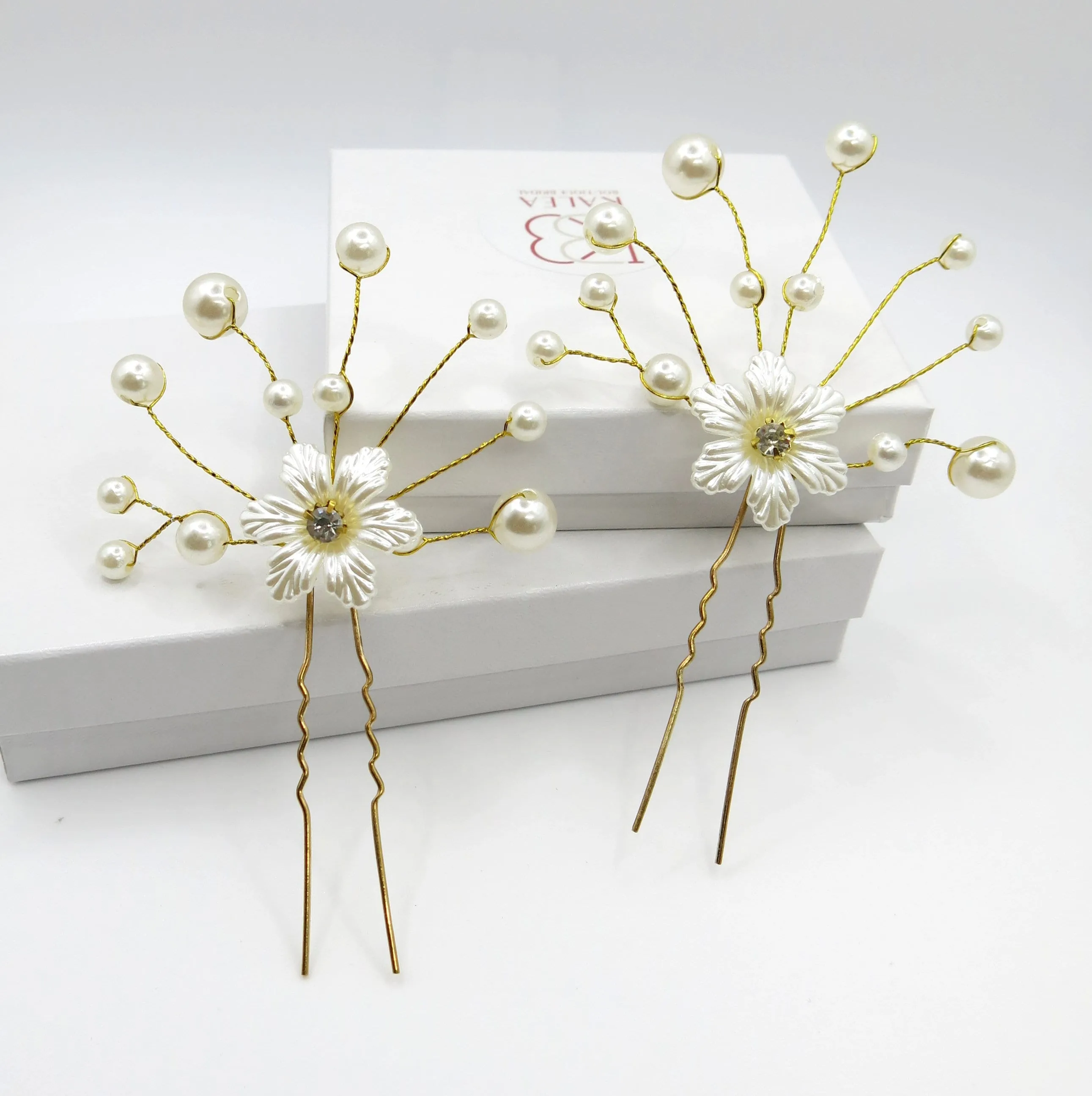 Off White Pearl Flower 2 PC Hairpin Set, Soft Wire Floral Wedding Hair Pins, Bridal Flower Hairpiece