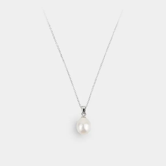 Oval Pearl Necklace with Silver Cable Chain