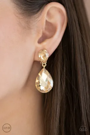 Paparazzi - Aim For The MEGASTARS - Gold Earrings