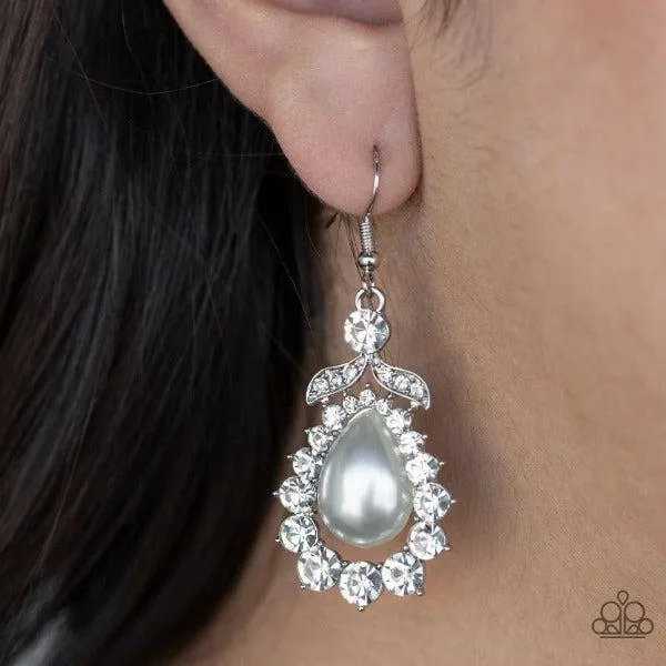 Paparazzi Award Winning Shimmer White Pierced Earrings
