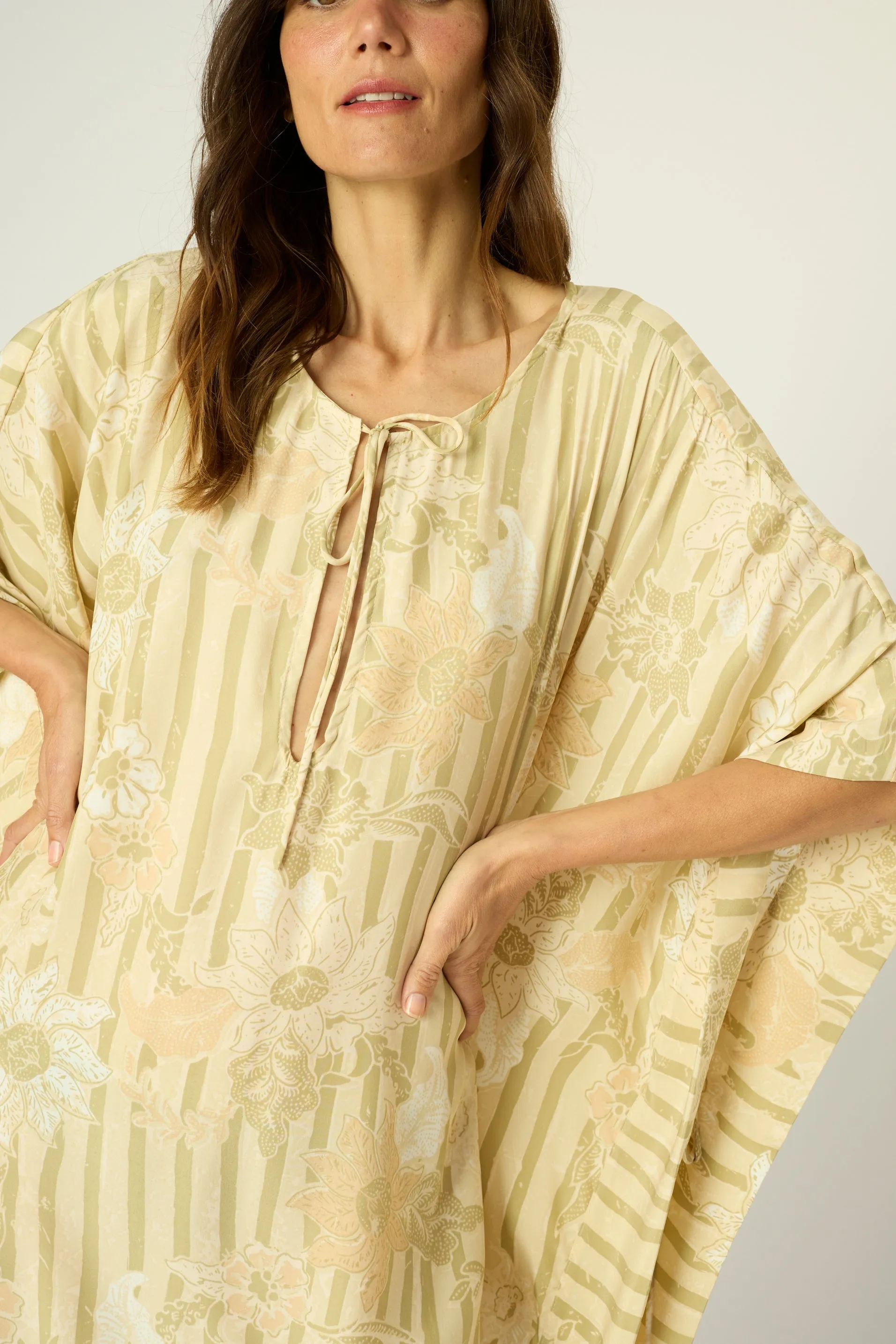 PAULINA CAFTAN