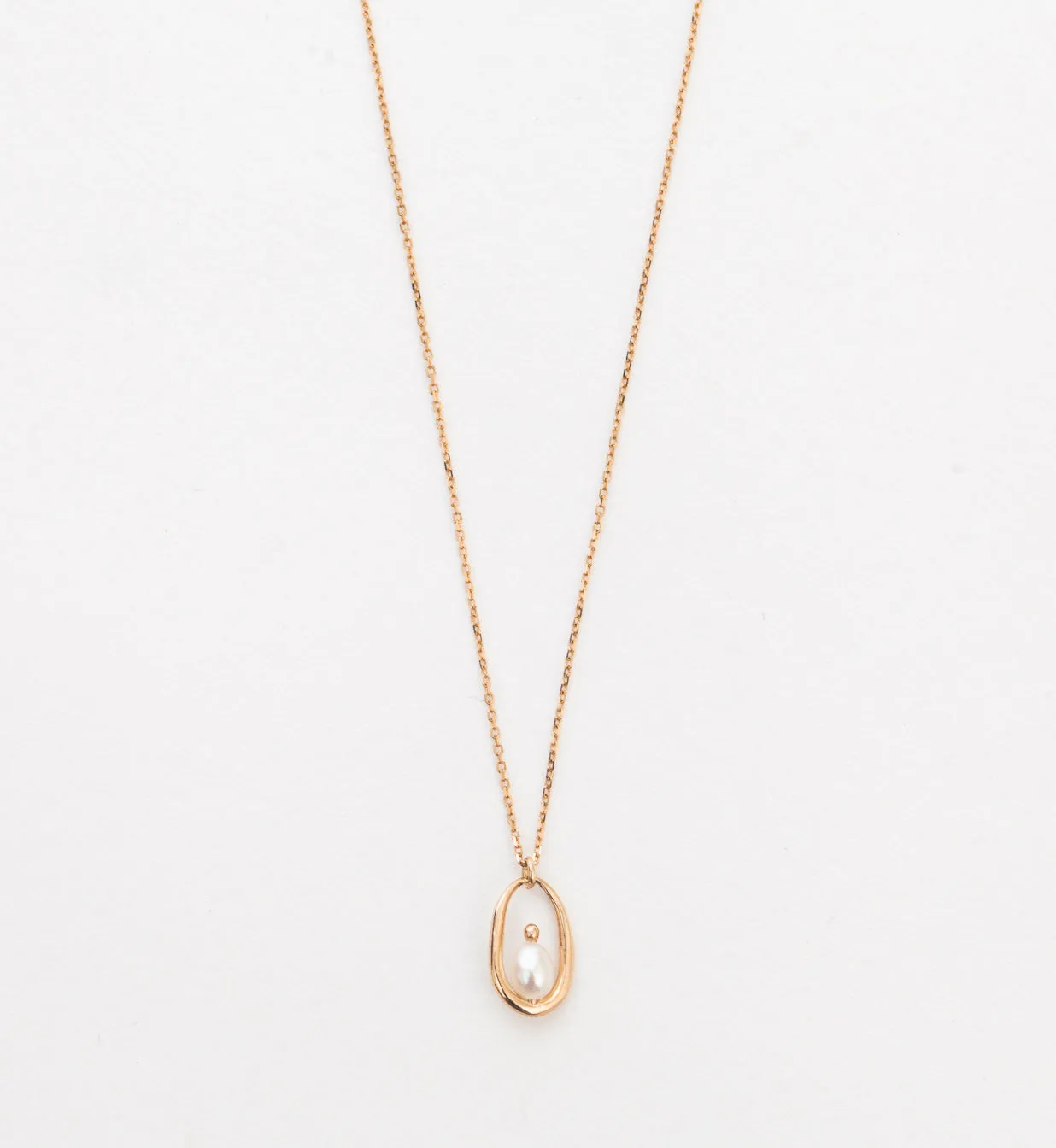 Pearl Droplet Necklace