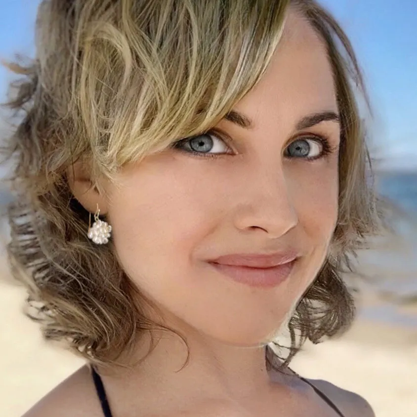 piccole pearl drop earrings