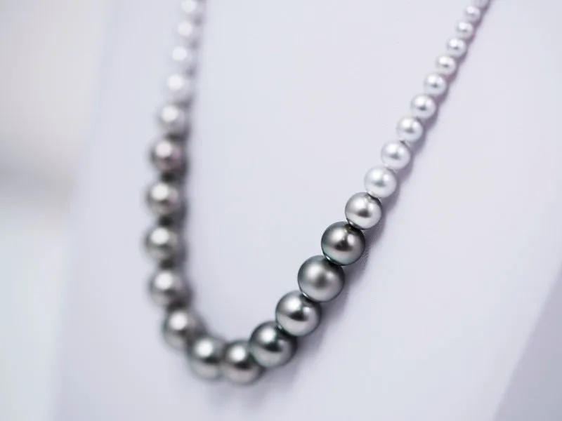 "Night Rain" 80 cm Multi-colored Tahiti and Akoya Pearl Necklace