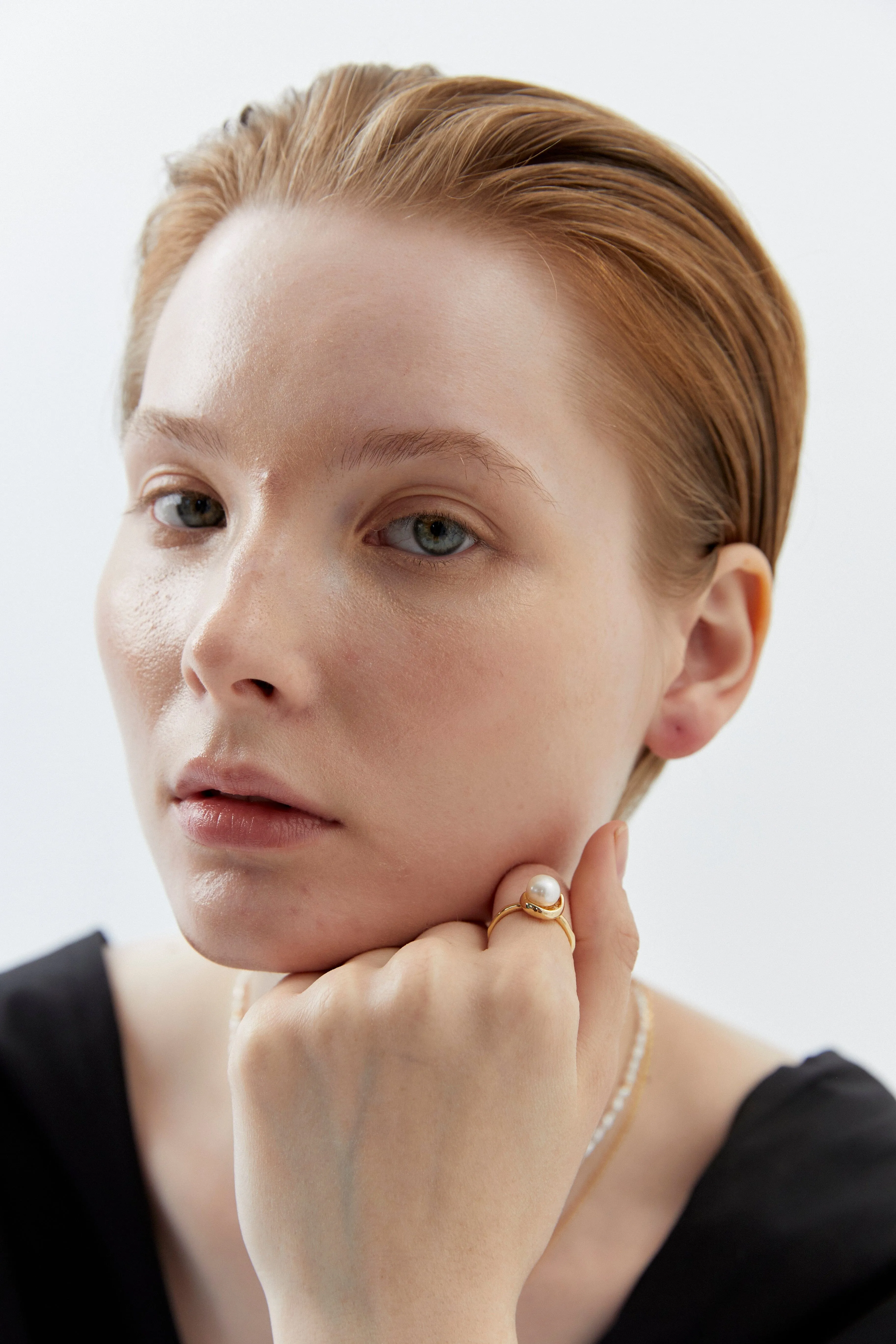 Single Pearl Gold Ring