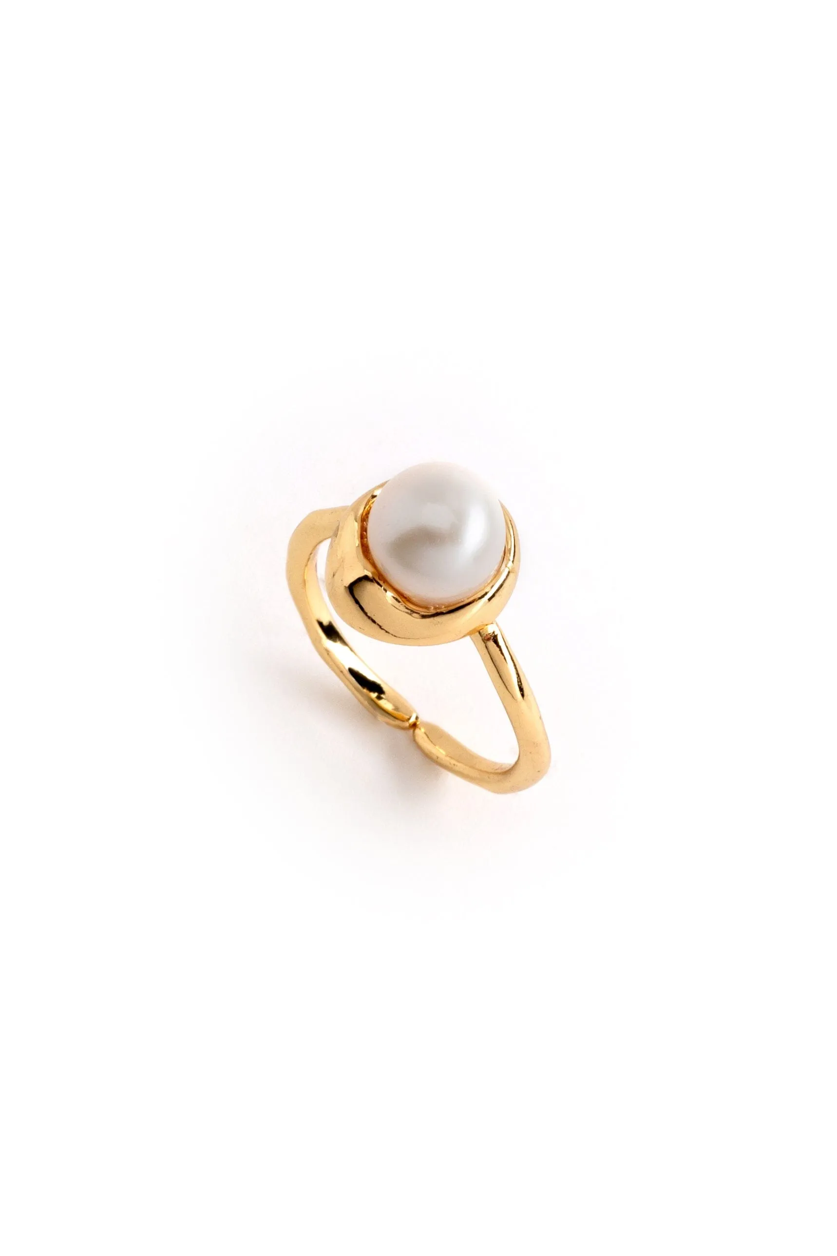 Single Pearl Gold Ring