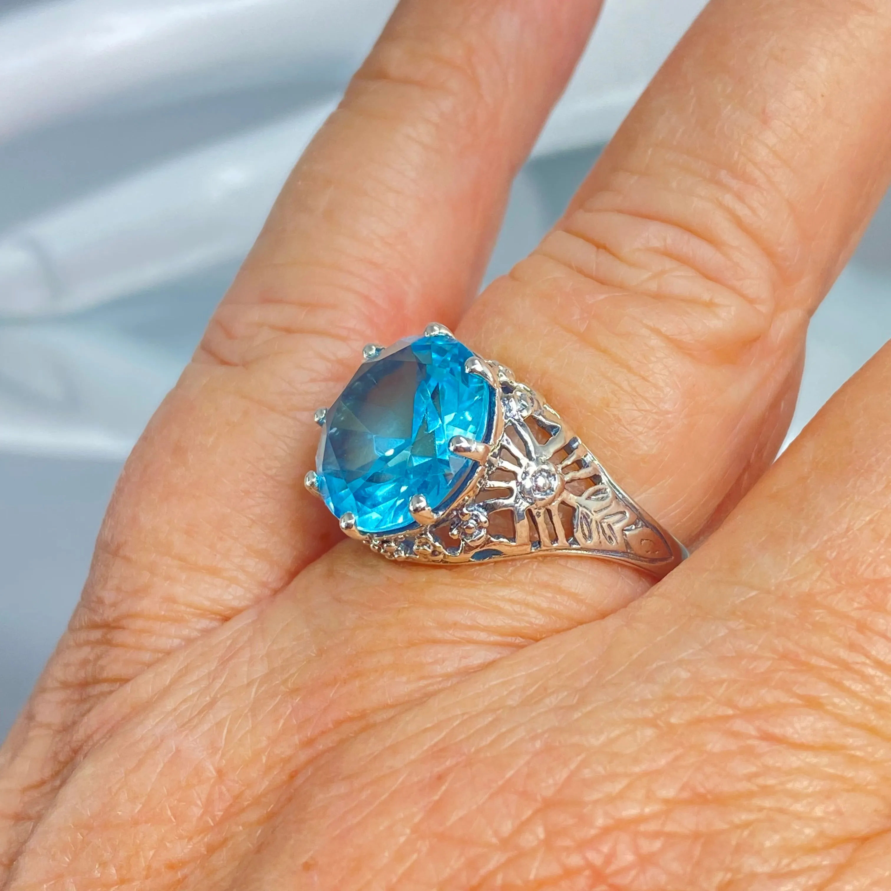 Sky Blue Aquamarine Ring, Size 9, Round Gem, Silver Crown Filigree Victorian Jewelry, D08 - Ready to Ship