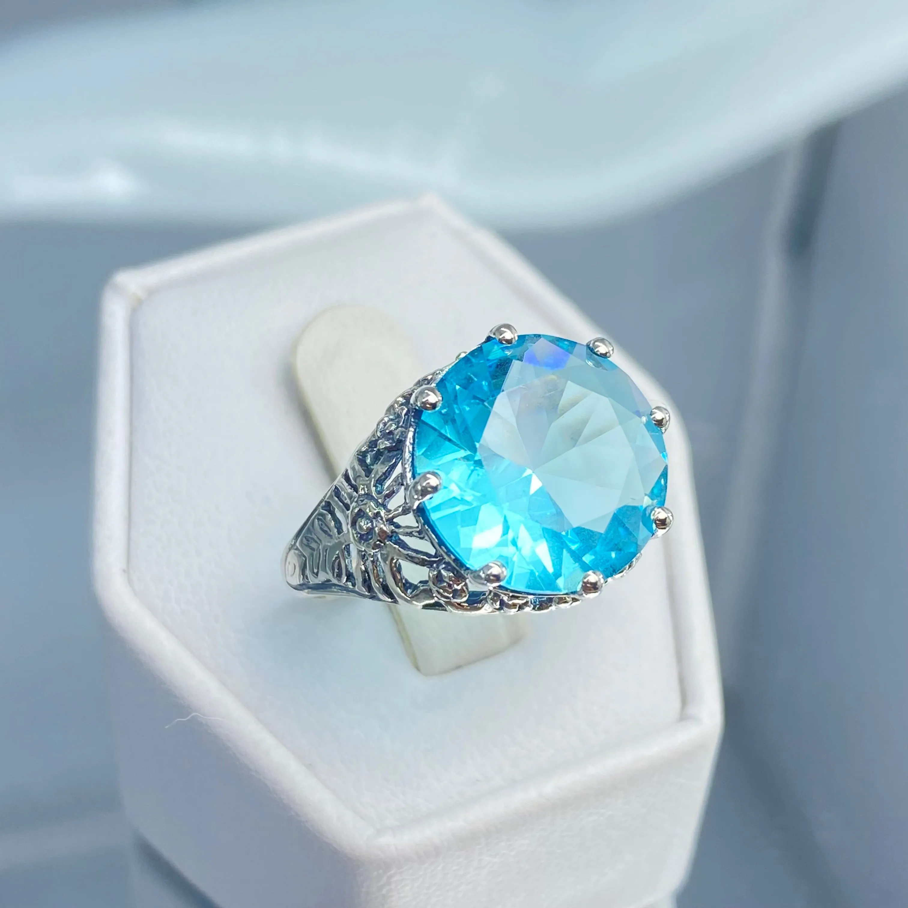 Sky Blue Aquamarine Ring, Size 9, Round Gem, Silver Crown Filigree Victorian Jewelry, D08 - Ready to Ship