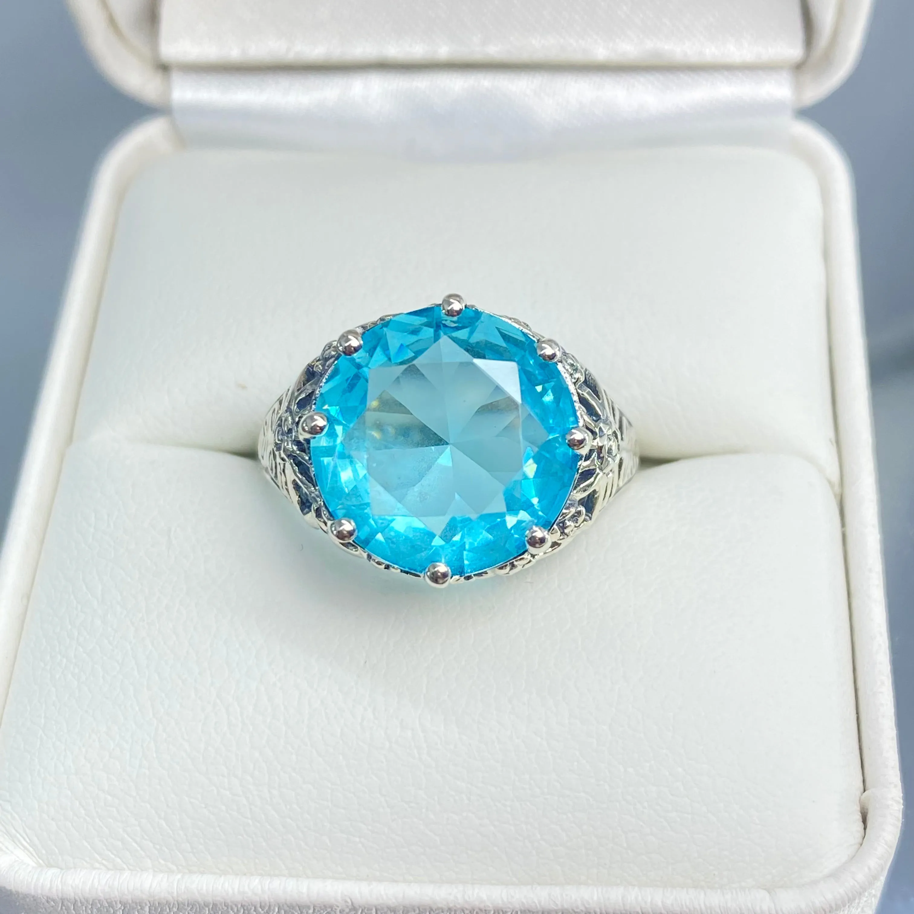 Sky Blue Aquamarine Ring, Size 9, Round Gem, Silver Crown Filigree Victorian Jewelry, D08 - Ready to Ship